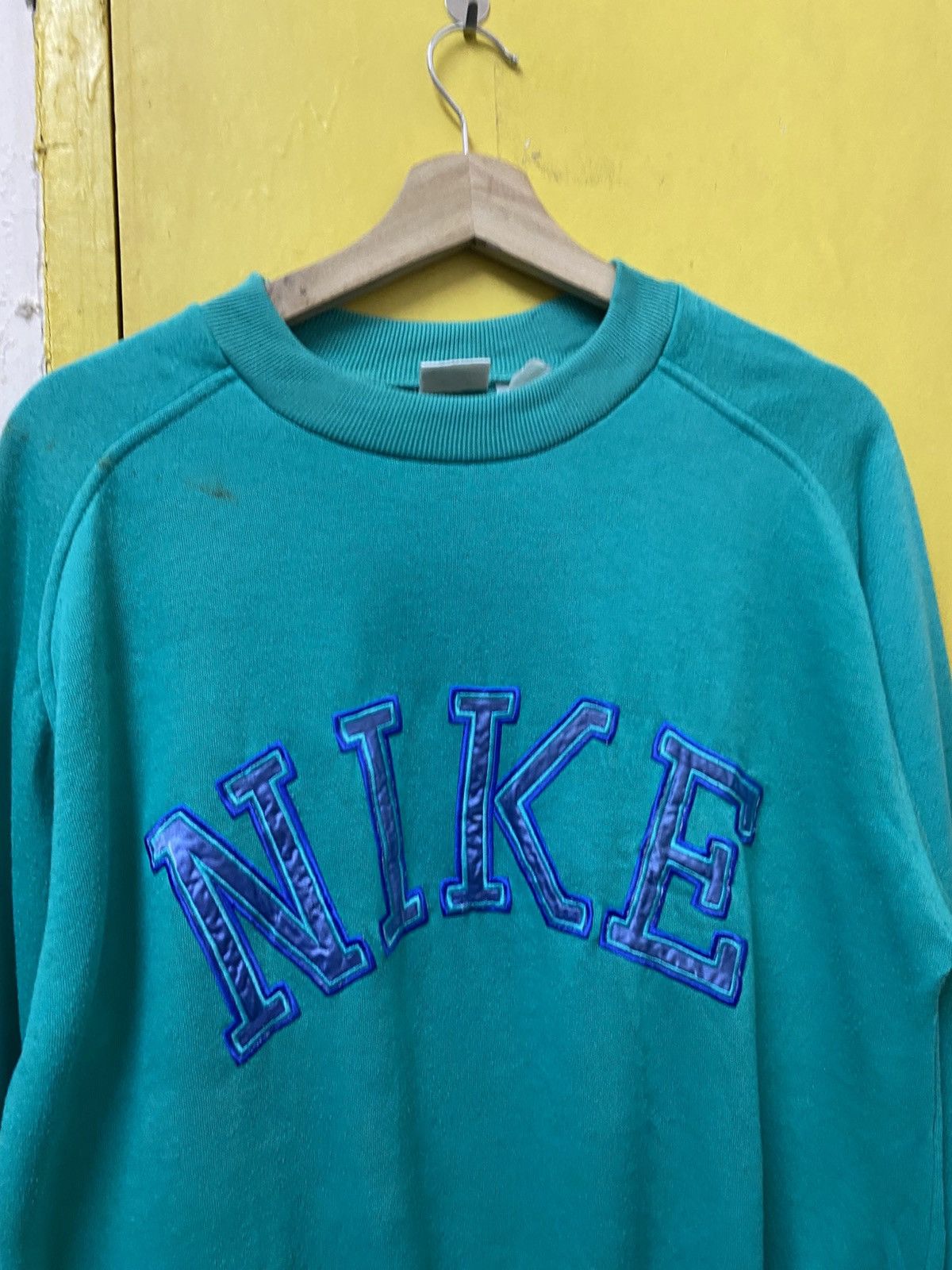 Nike Vintage Nike Sweatshrit Crewneck Tee Size US M / EU 48-50 / 2 - 5 Thumbnail