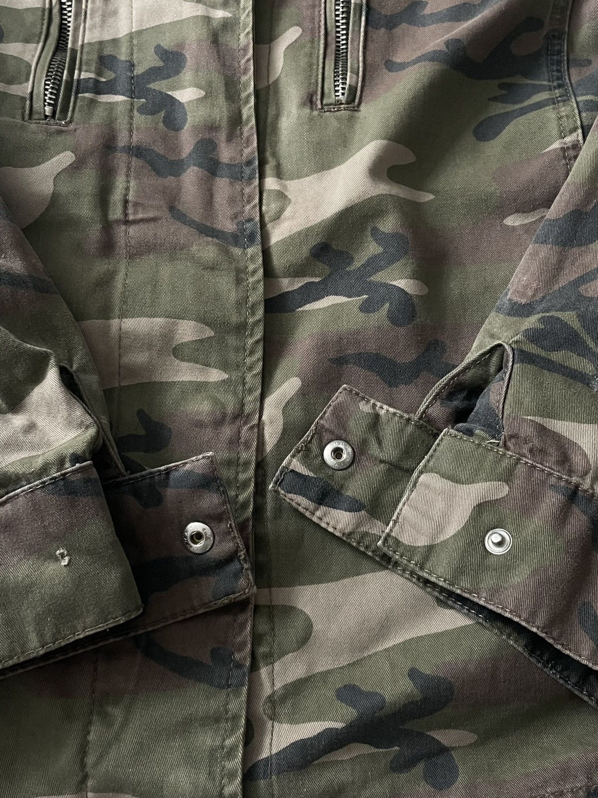 Vintage Vintage Y2K Camo Avant Garde Denim Jacket RARE Size US M / EU 48-50 / 2 - 4 Thumbnail