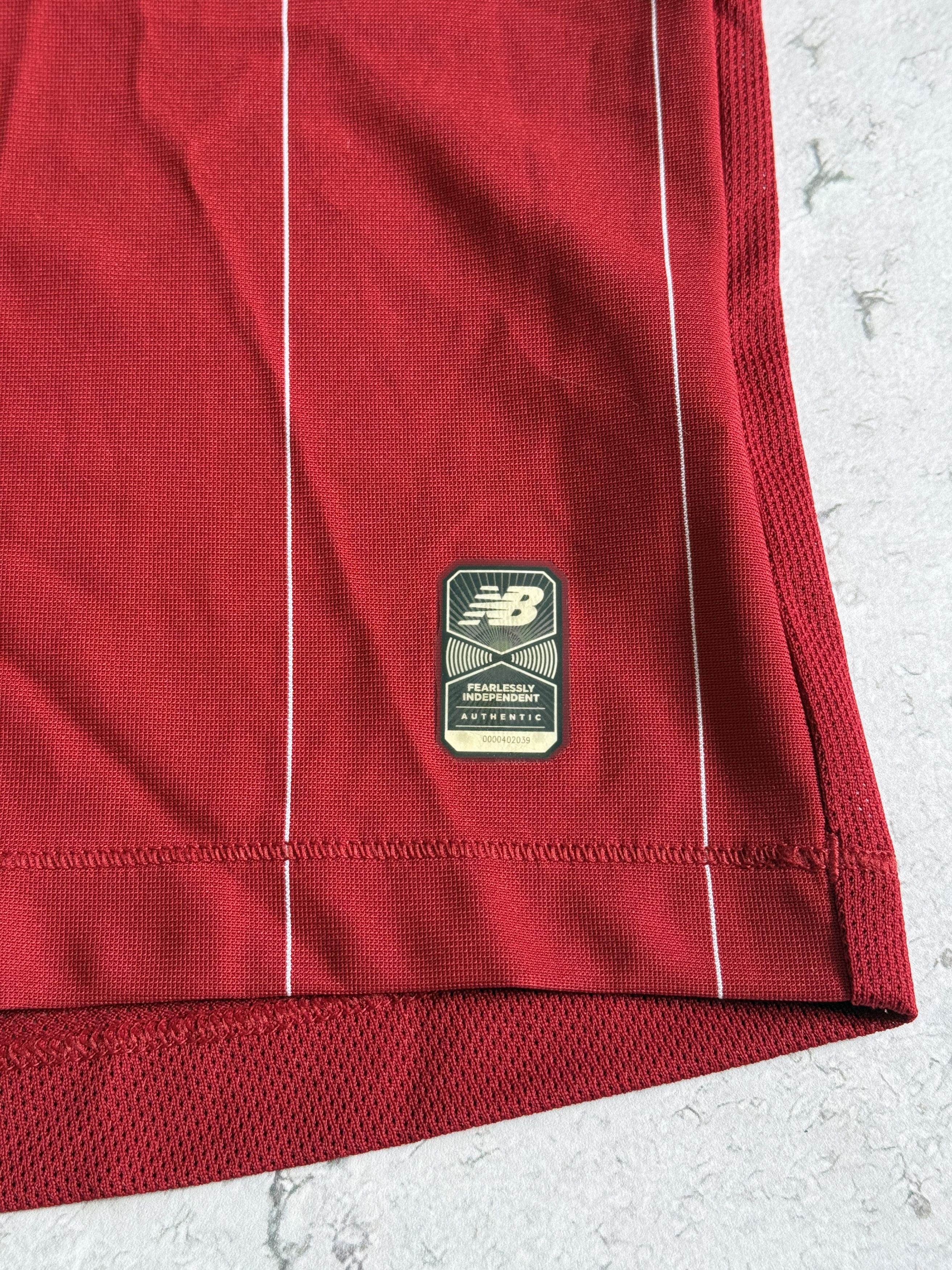 New Balance LIVERPOOL 2019 2020 FOOTBALL SHIRT SOCCER JERSEY L Size US L / EU 52-54 / 3 - 4 Thumbnail