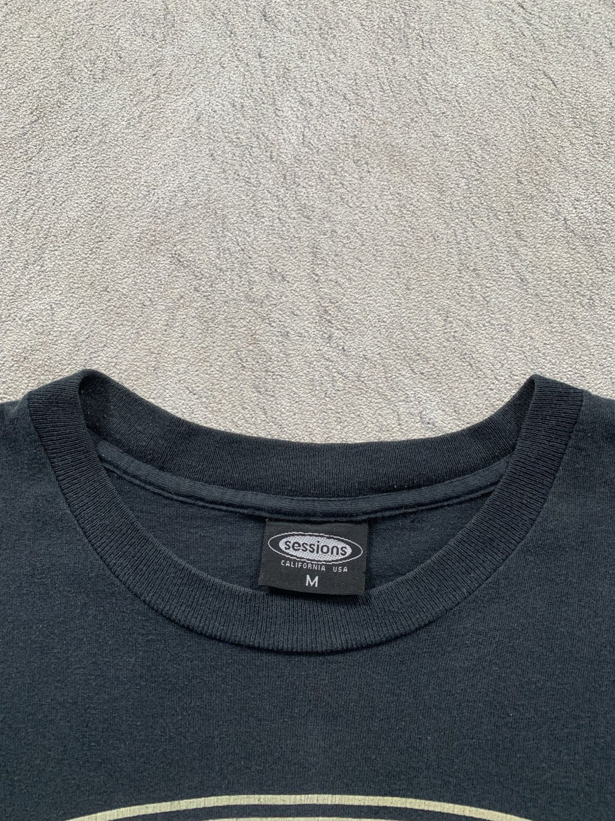 Sessions Vintage 90’s SESSIONS SNOWBOARDING (ACCEPT OFFER) Size US M / EU 48-50 / 2 - 4 Thumbnail