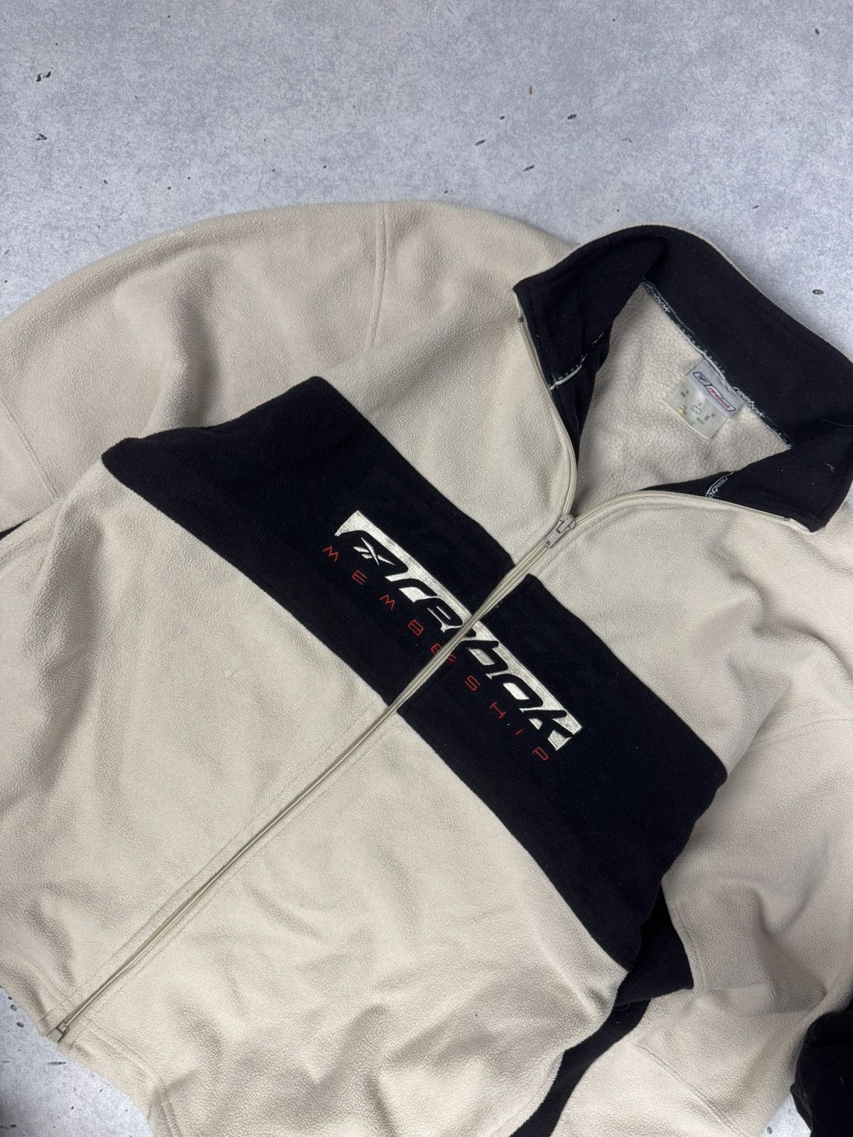 Reebok Vintage Reebok Fleece Spell Out Y2K Zip Hoodie Size US M / EU 48-50 / 2 - 2 Thumbnail