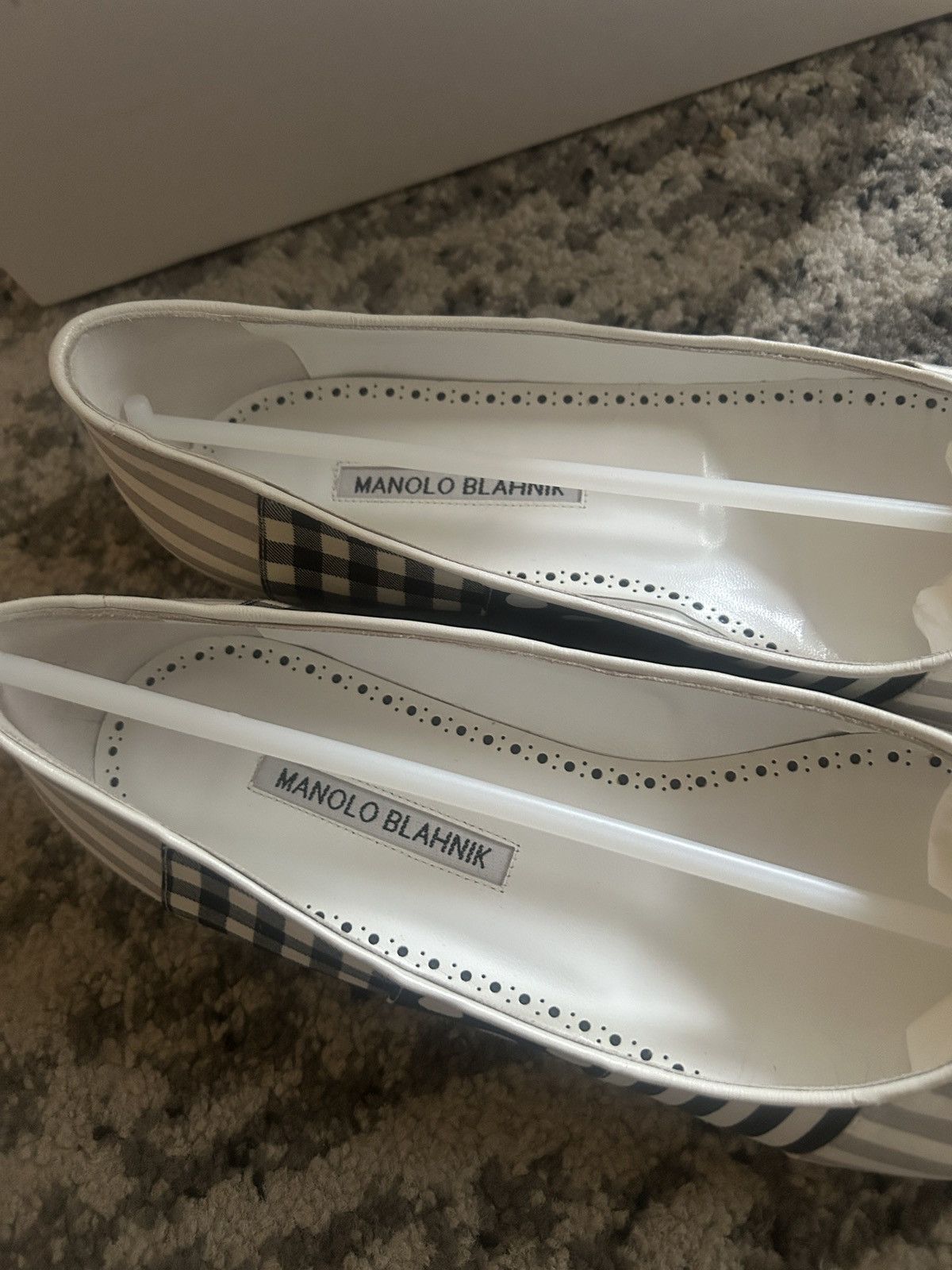 Manolo Blahnik Manolo Blahnik Hangisi Flat Patches Jewel Buckle Ballet Size US 9 / IT 39 - 6 Thumbnail