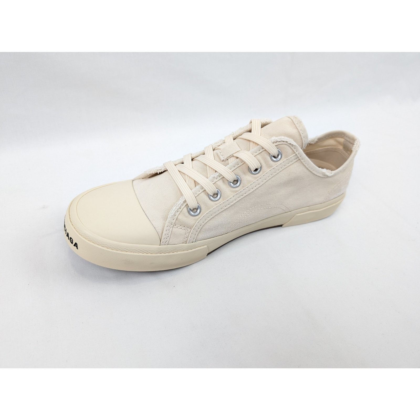 Balenciaga o1rshd1 Low Destroyed Paris Rubber Sole Low Top Sneakers Size US 10 / EU 43 - 9 Thumbnail