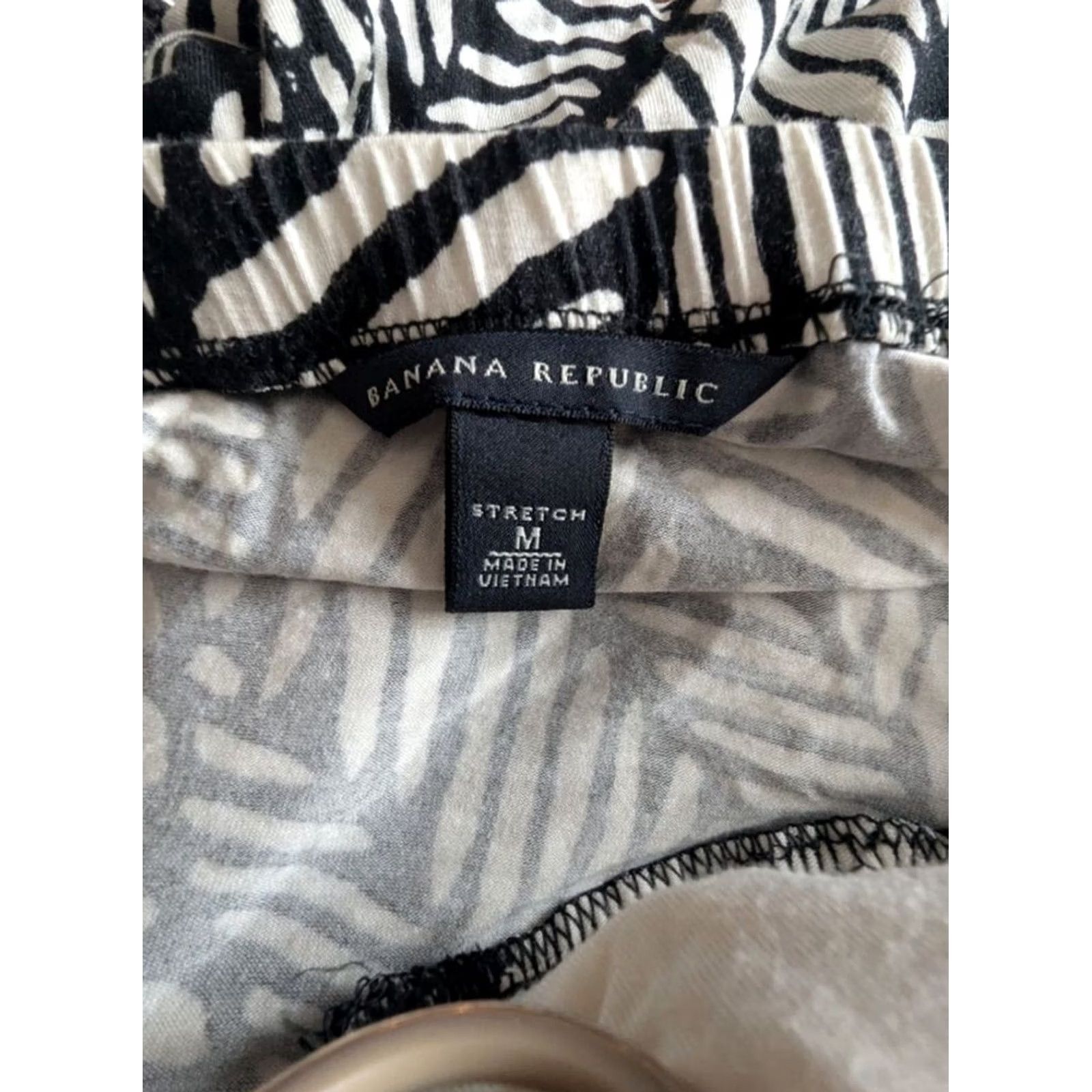 Banana Republic VINTAGE Banana Republic Halter Top Shirt Women Size M Black Tank Y2K Feminine Classic Chic Womens Size M / US 6-8 / IT 42-44 - 5 Thumbnail