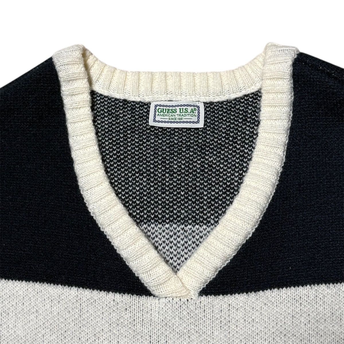 Guess FW2024 GUESS U.S.A. BY ERL FOOTBALL JERSEY SWEATER NWT Size L / US 10 / IT 46 - 7 Thumbnail