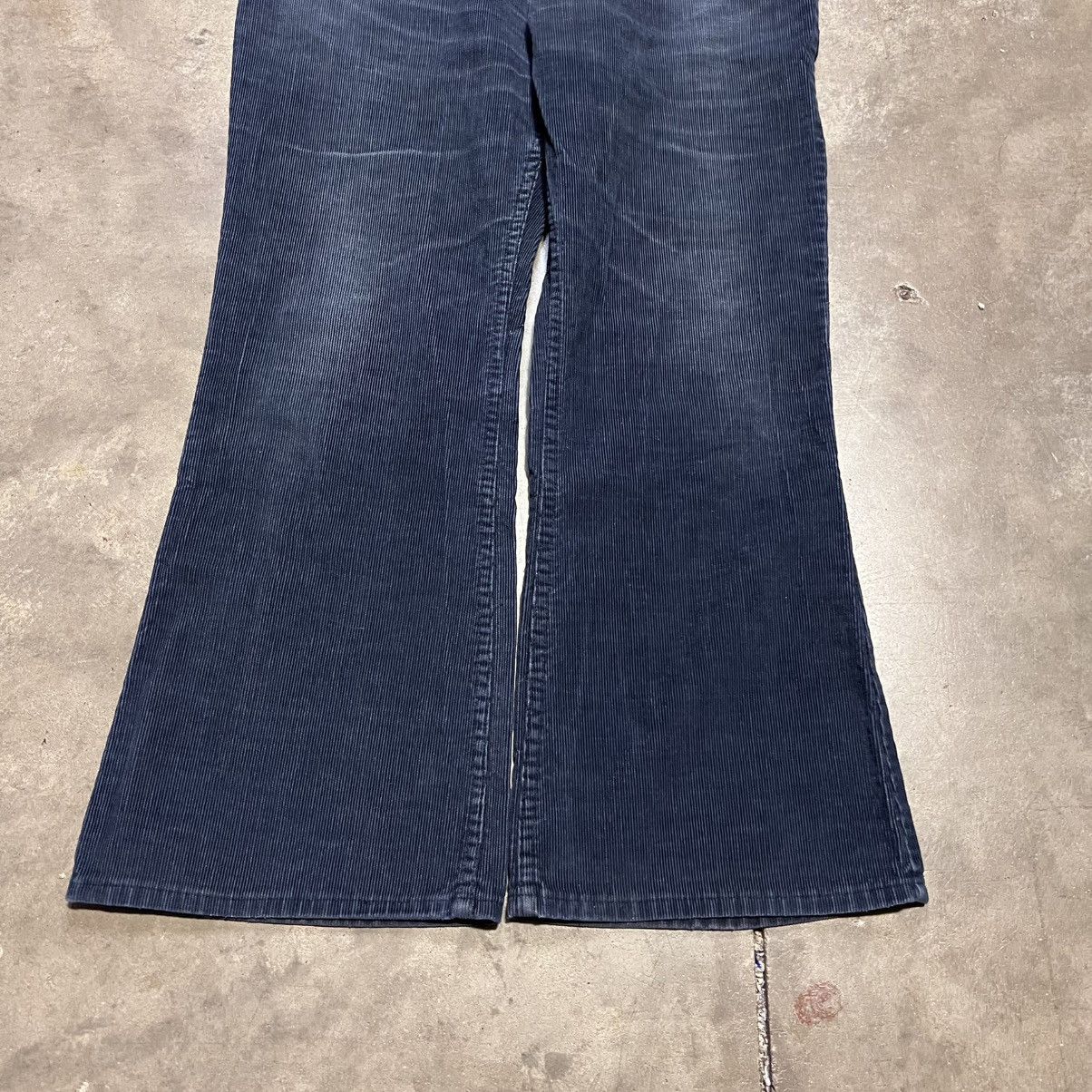 JCPenney Vintage 70s Plain Pockets Flare Boot Cut Corduroy Pants USA Size US 36 / EU 52 - 4 Thumbnail