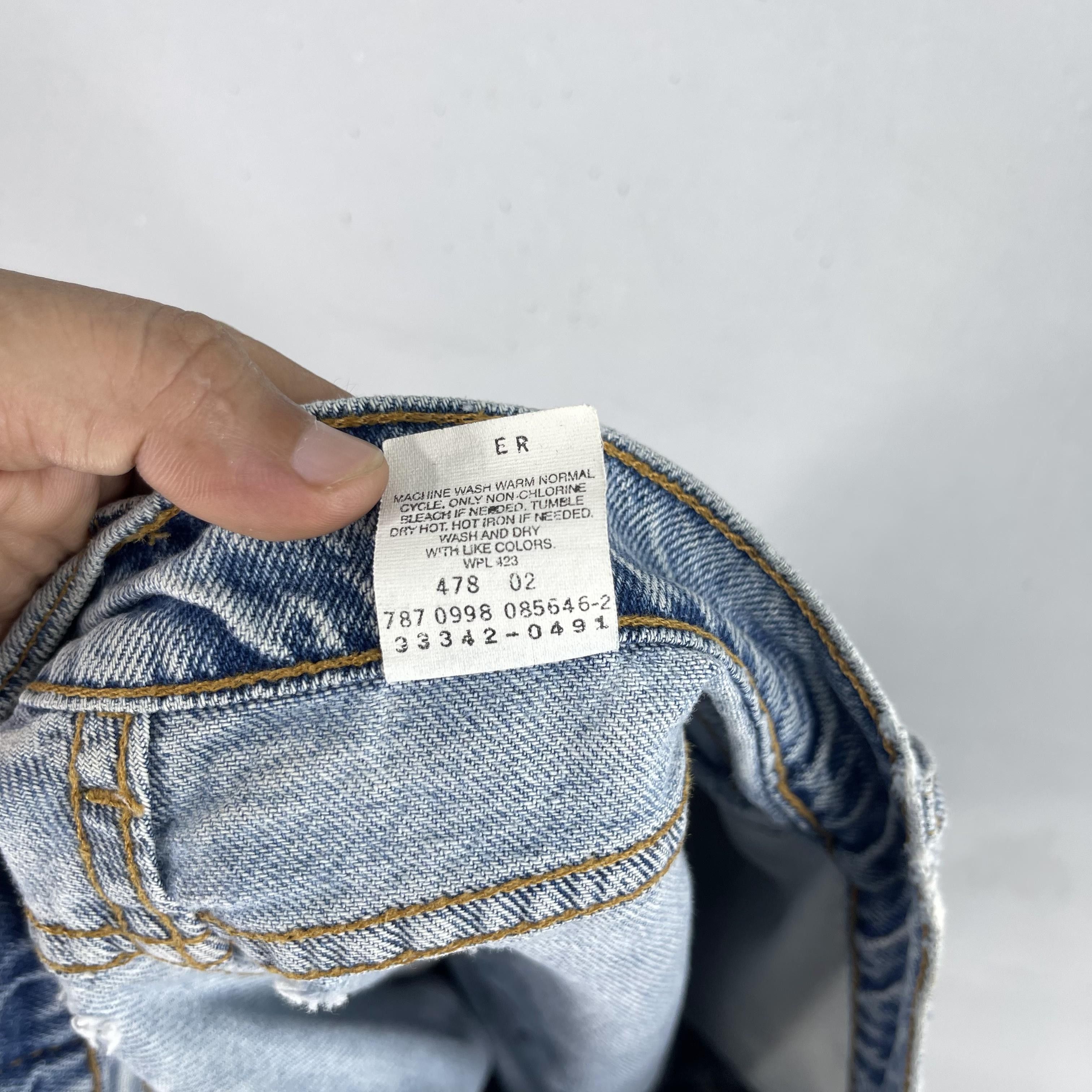 Levi's × Vintage W27 Vintage Levis 342 Distressed Ripped Cutoff Jeans Size 27" / US 4 / IT 40 - 5 Thumbnail