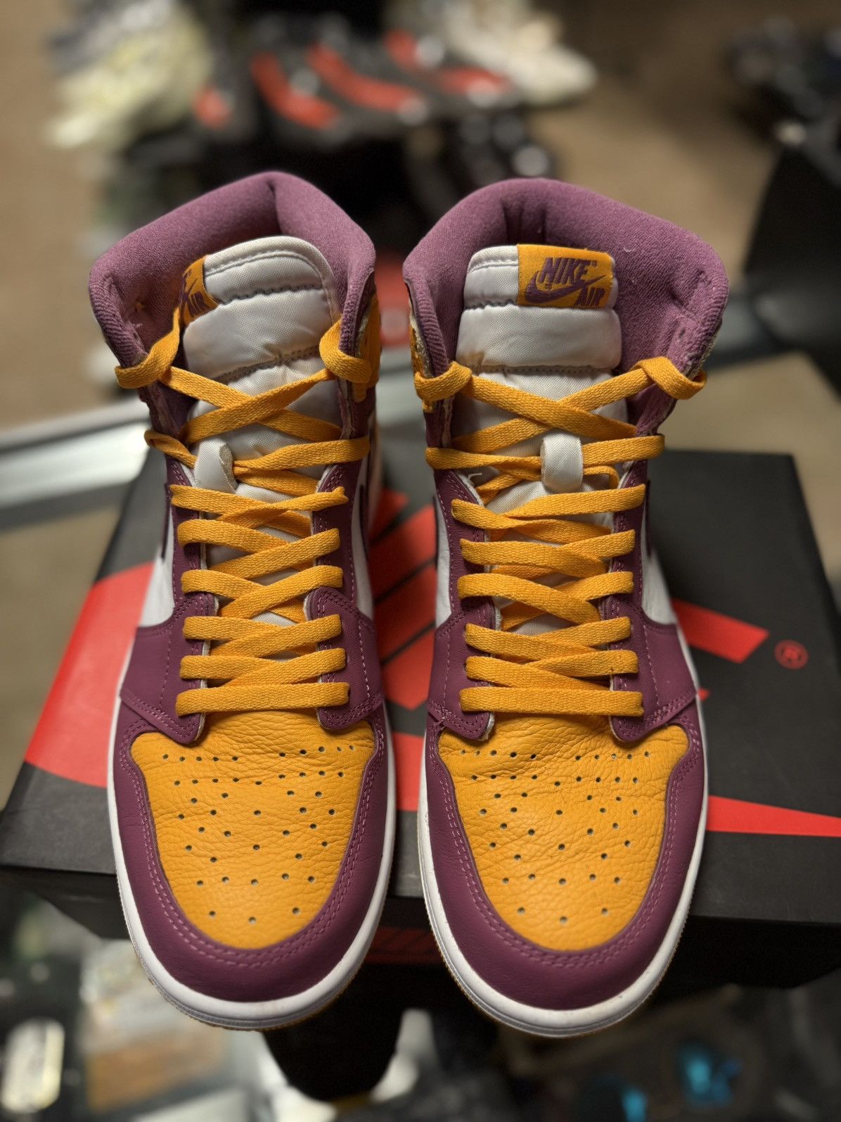 Jordan Brand × Nike Jordan 1 High Brotherhood Size 11 W Box 🧼 Size US 11 / EU 44 - 5 Thumbnail