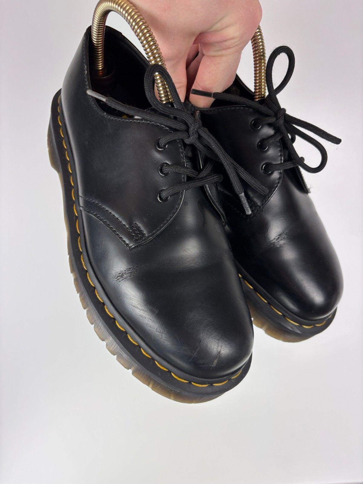 Dr. Martens Womens Dr. Martens 21084 Oxford Leather Shoes 39 / US 8 Size US 8 / IT 38 - 2 Thumbnail