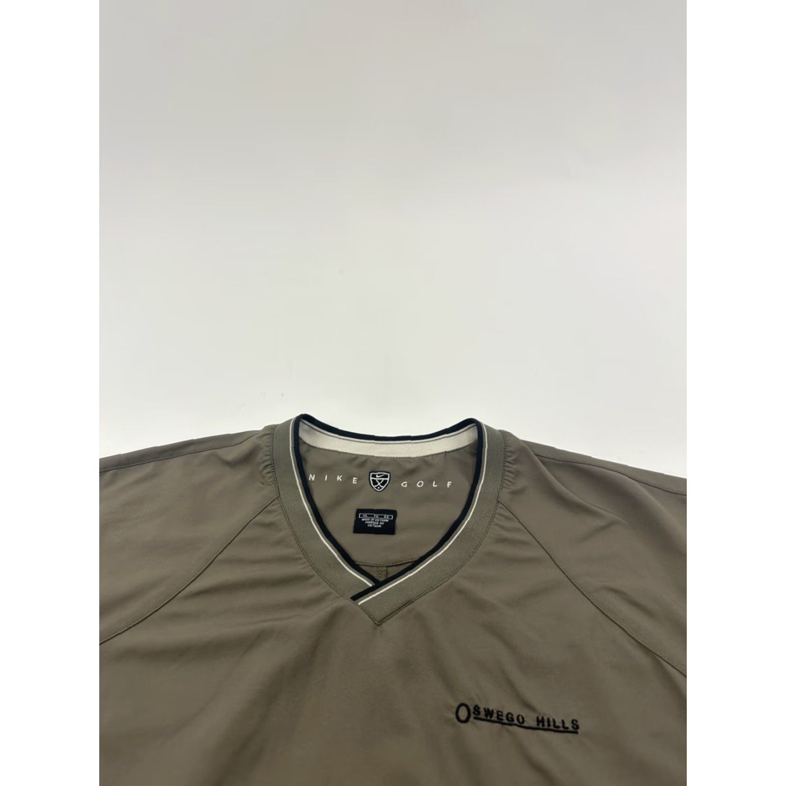 Nike VINTAGE Nike Jacket Mens XL Brown Pullover V-Neck Windbreaker Oswego Hill Club Golf Size US XL / EU 56 / 4 - 2 Thumbnail