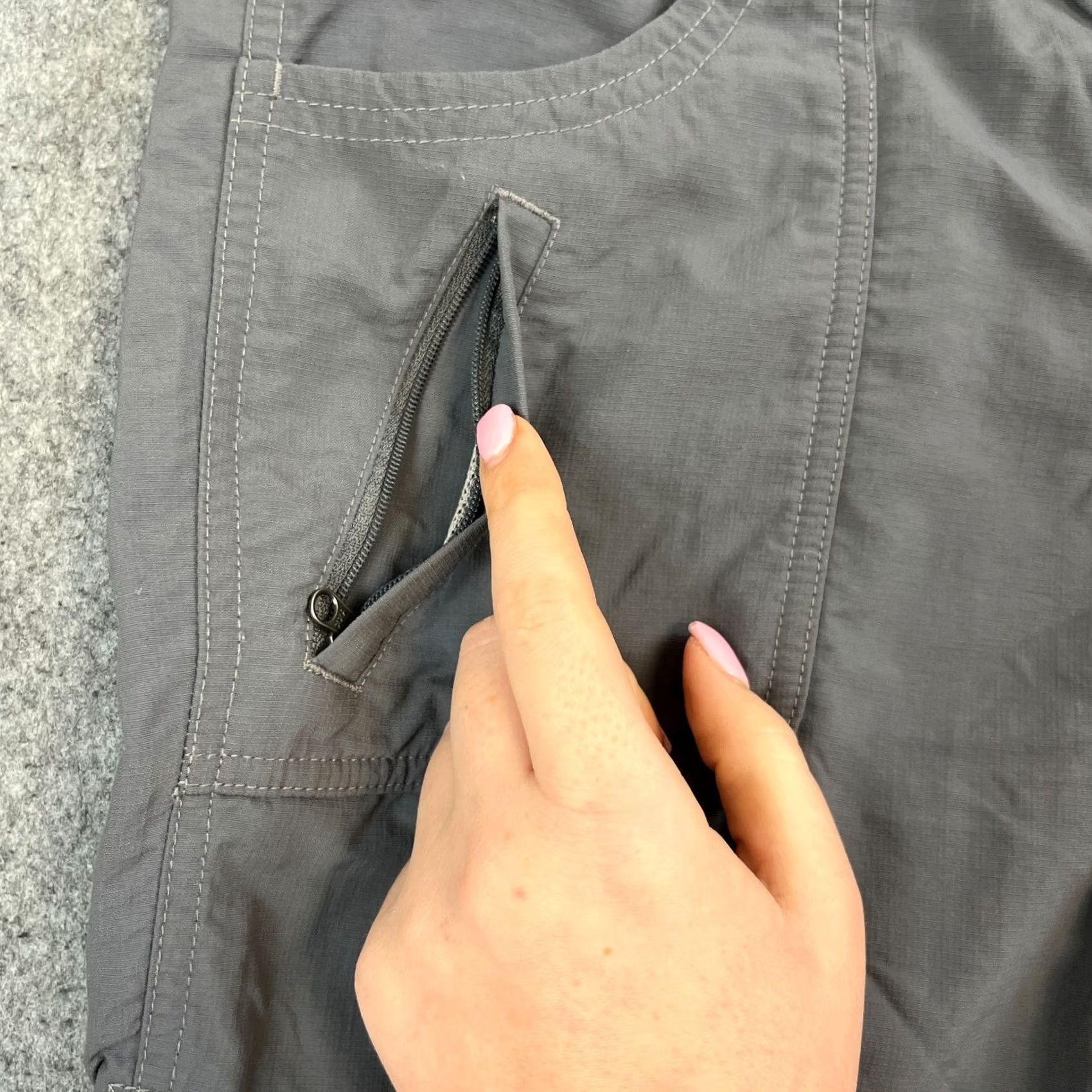 The North Face The North Face Womens Cargo Shorts W30 UK 8 Grey Walking Hiking Outdoors Size 30" / US 8 / IT 44 - 7 Thumbnail