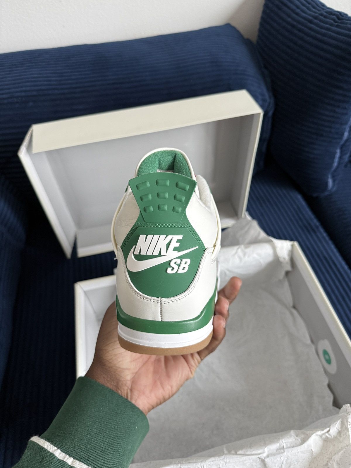 Jordan Brand Jordan x Nike SB Pine Green 4s Size US 12 / EU 45 - 10 Thumbnail