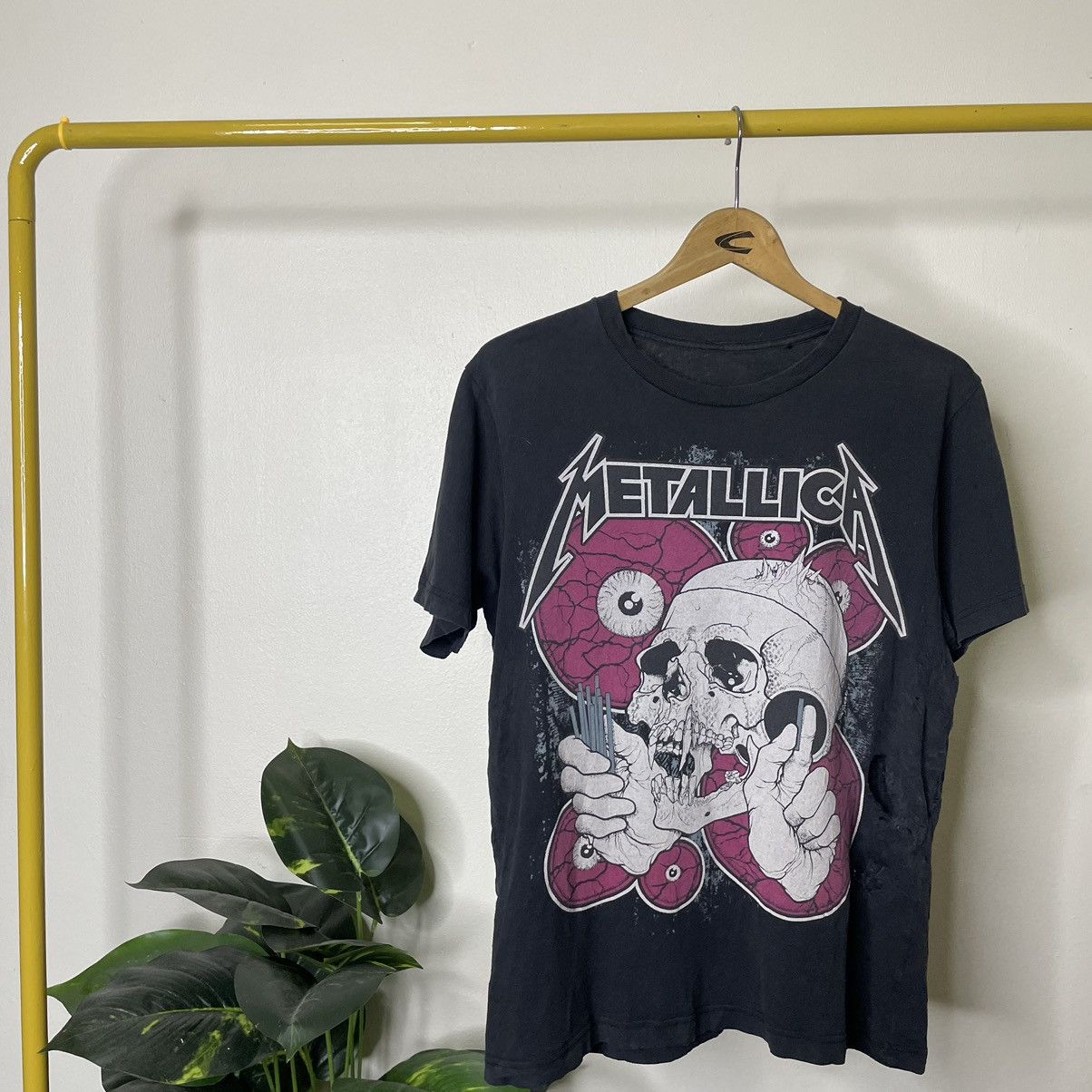 Japanese Brand × Metallica Metallica Artwork By Pushead Collaboration Thrashed T Shirt Size US M / EU 48-50 / 2 - 1 Thumbnail