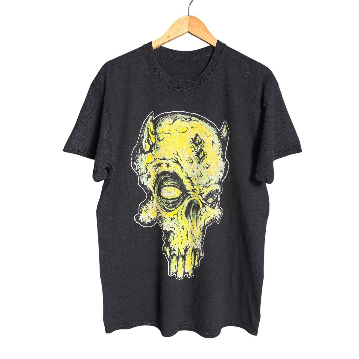 Vintage Vintage Hardline Studios Comics Skull T-Shirt / 90s Y2K Size US L / EU 52-54 / 3 - 1 Thumbnail