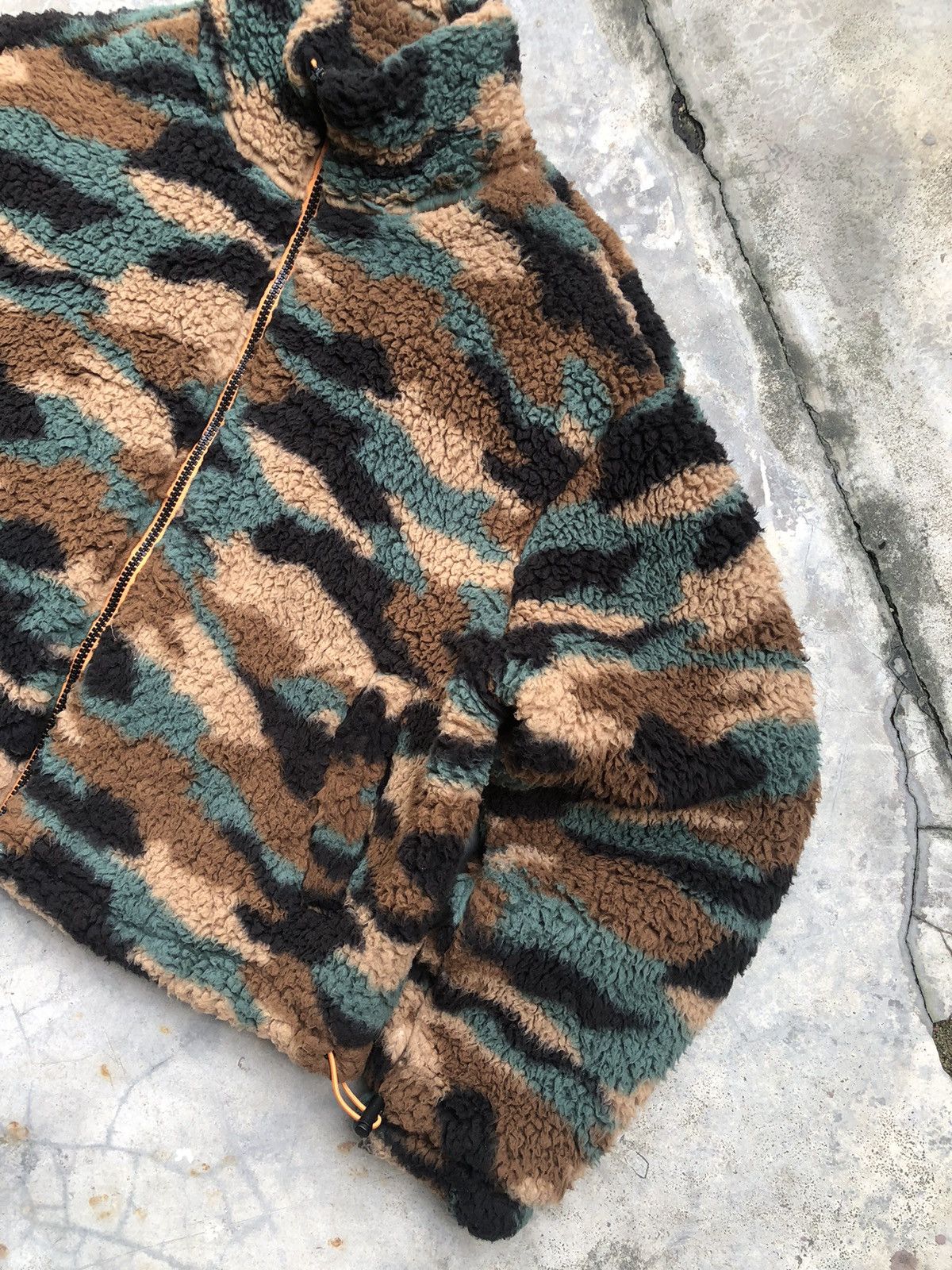 If Six Was Nine × Japanese Brand H&m Japanese Brand Camo Sherpa Fullzipper Jacket Size US M / EU 48-50 / 2 - 4 Thumbnail