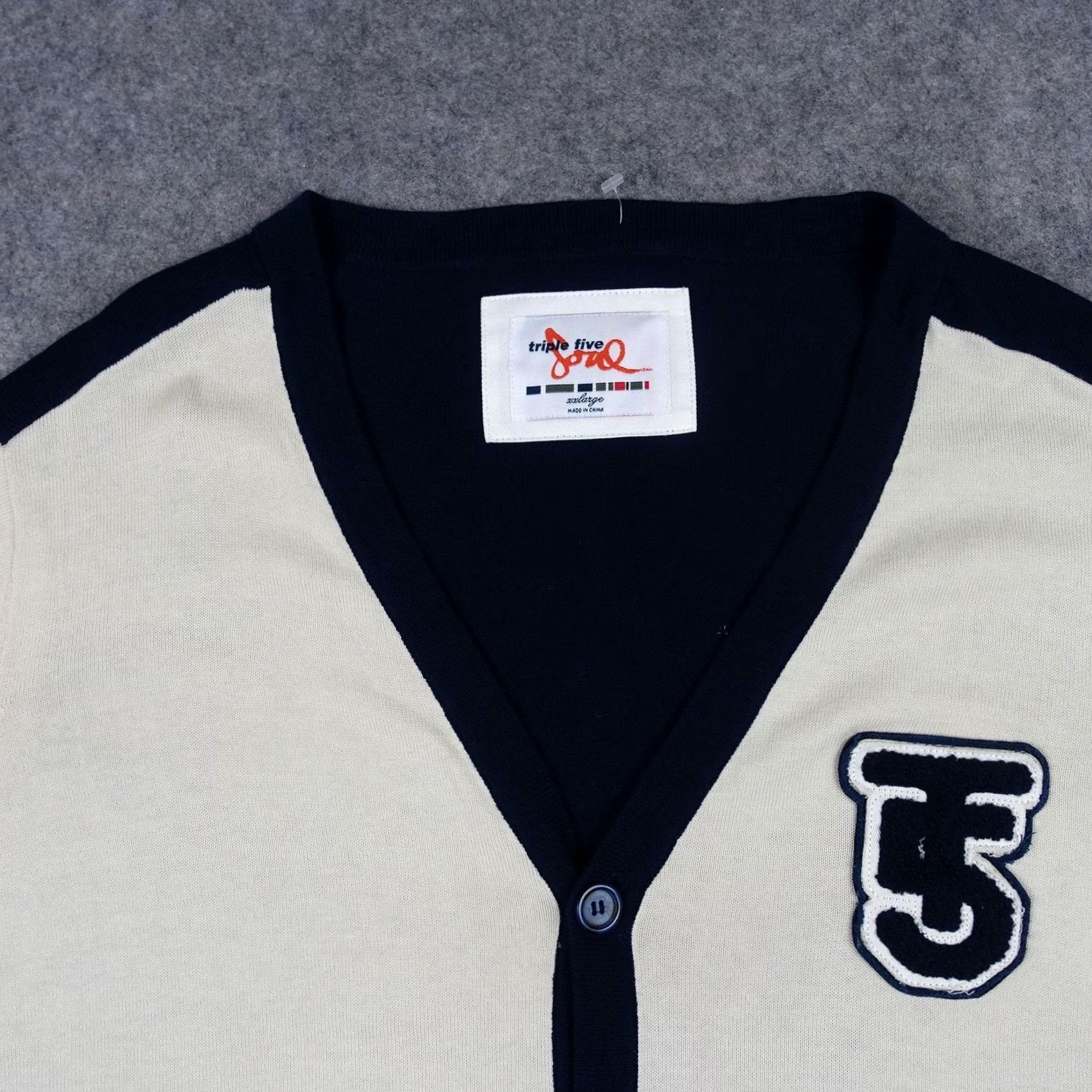 Vintage VINTAGE Triple Five Soul Cardigan Sweater Mens 2XL White Navy Striped V-Neck Pockets T5 Patch Knit Cotton White Mens Size US XXL / EU 58 / 5 - 2 Thumbnail