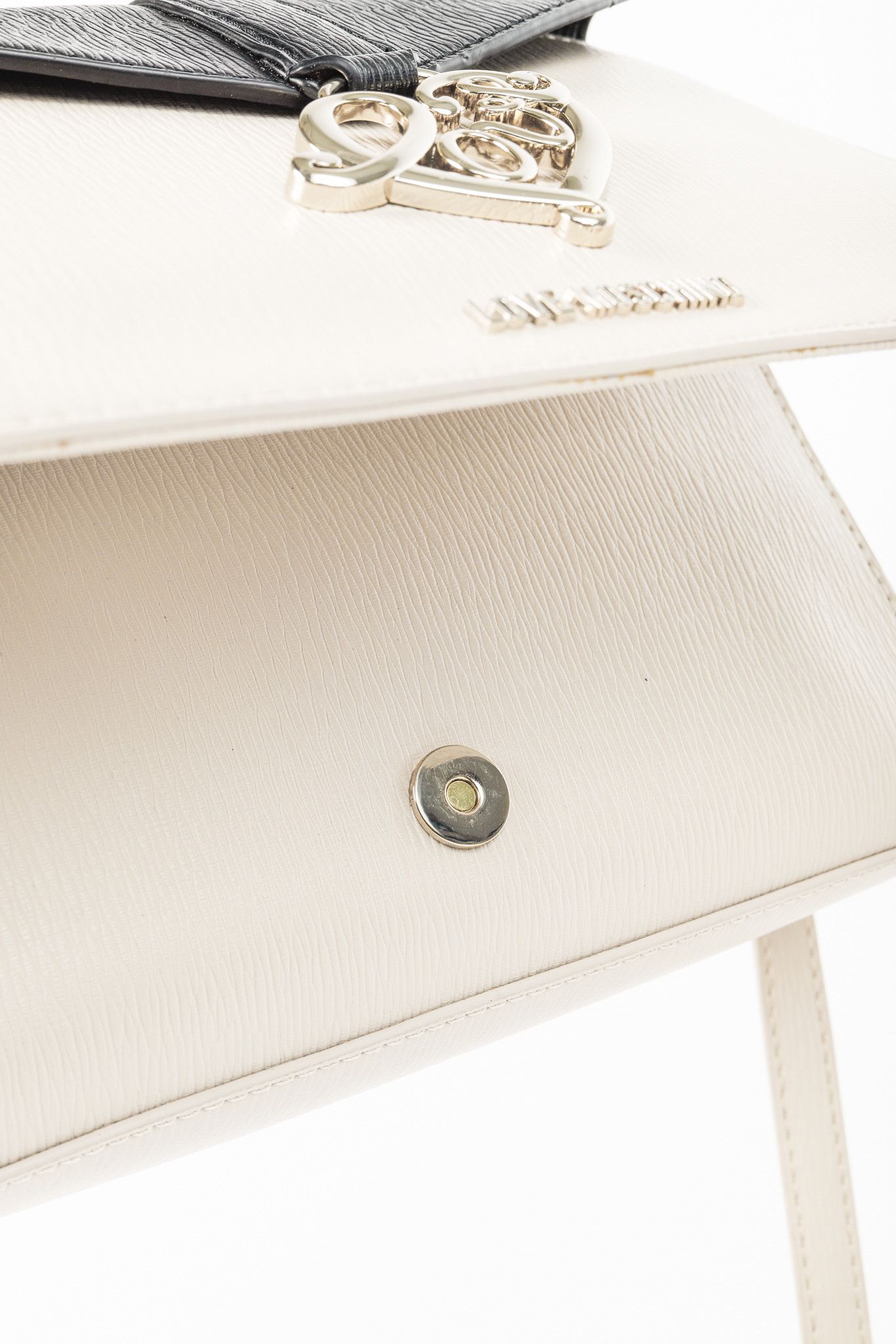 Love Moschino Love Moschino Cream Vegan-Leather Heart-Logo Shoulder Bag Size ONE SIZE - 9 Thumbnail