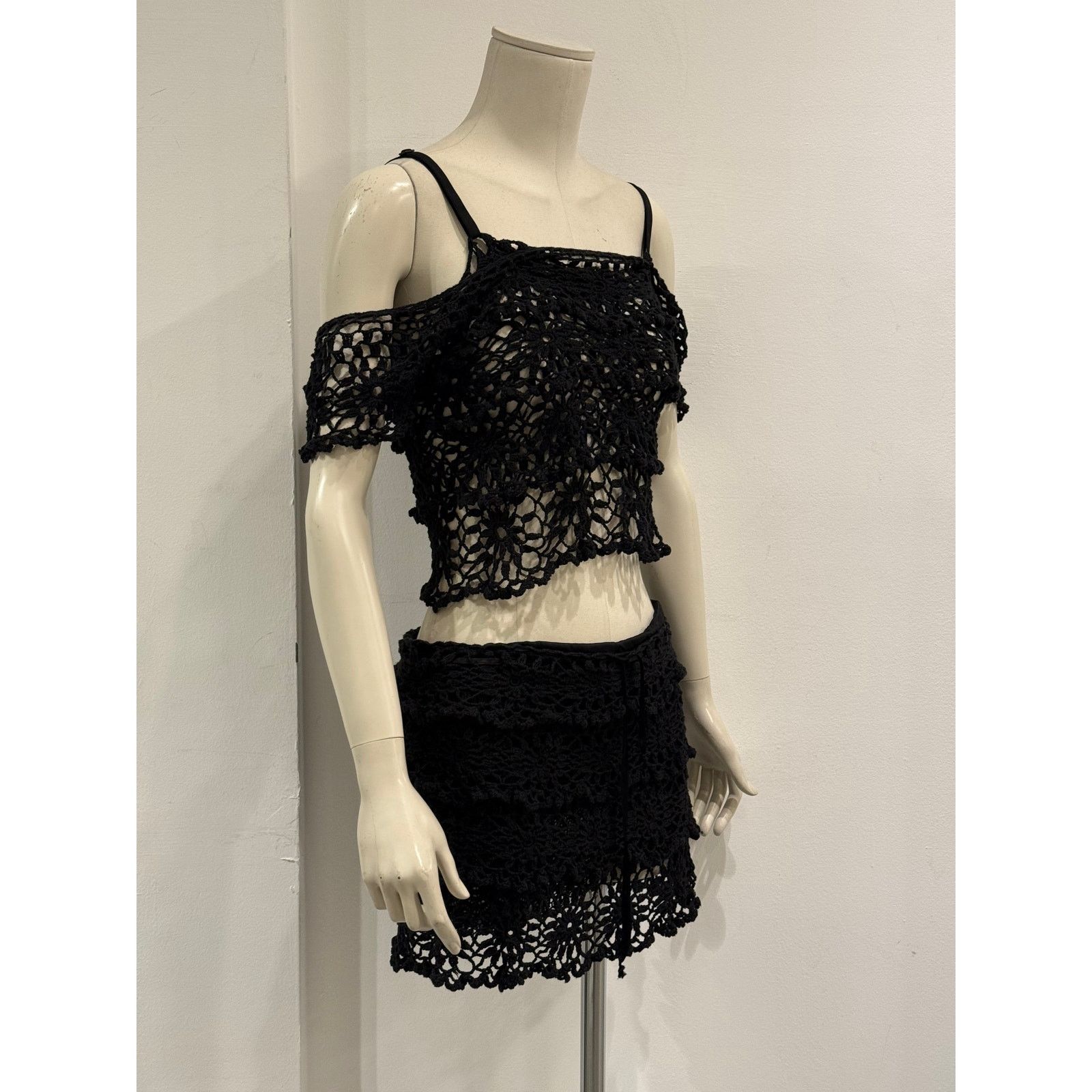 Dolce & Gabbana 2000s Dolce & Gabbana crochet lace two piece set Size M / US 6-8 / IT 42-44 - 2 Thumbnail