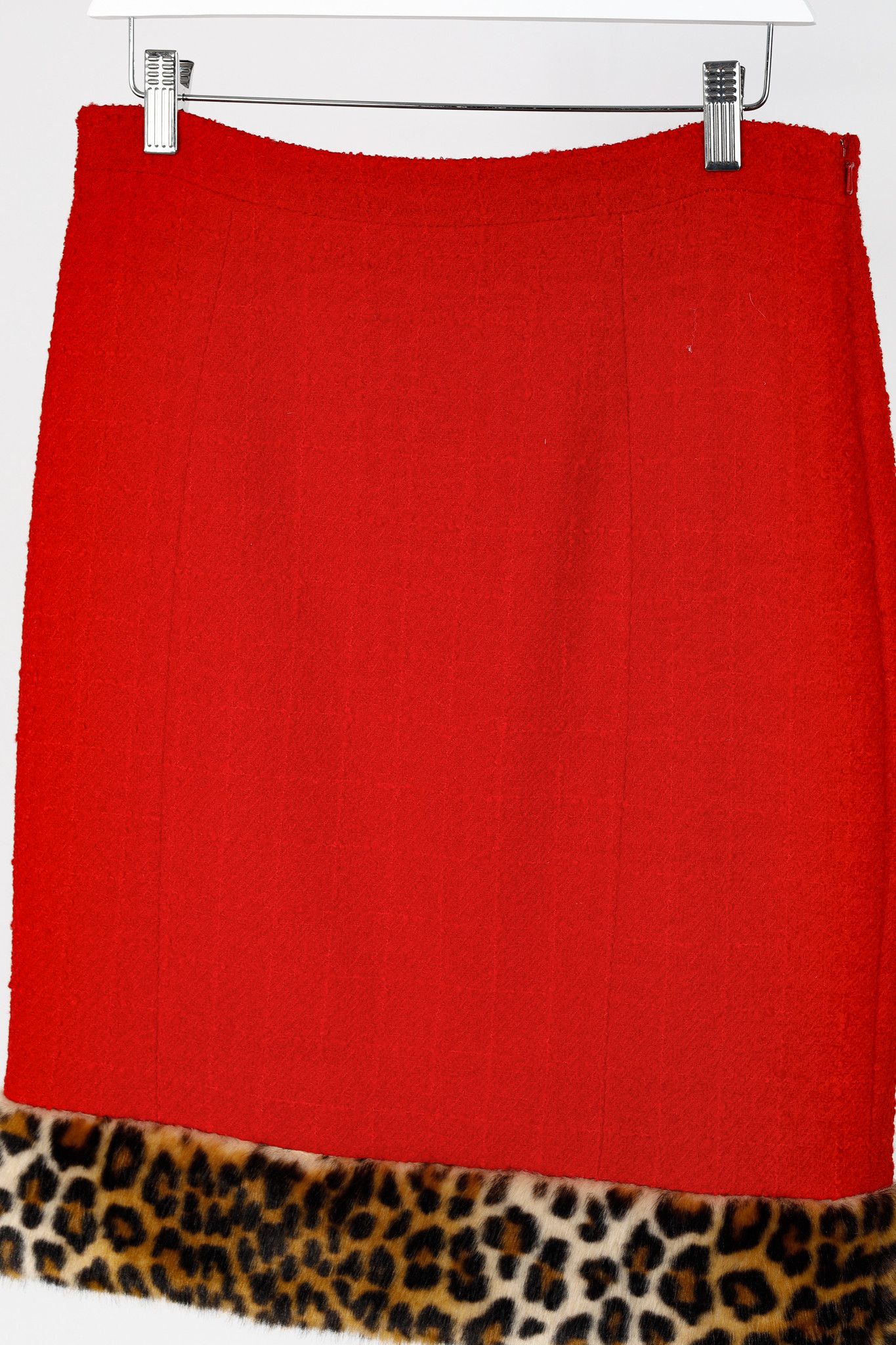 Moschino Moschino PF/21 Red Tweed Leopard-Faux-Fur-Hem Pencil Skirt Size 30" / US 8 / IT 44 - 3 Thumbnail