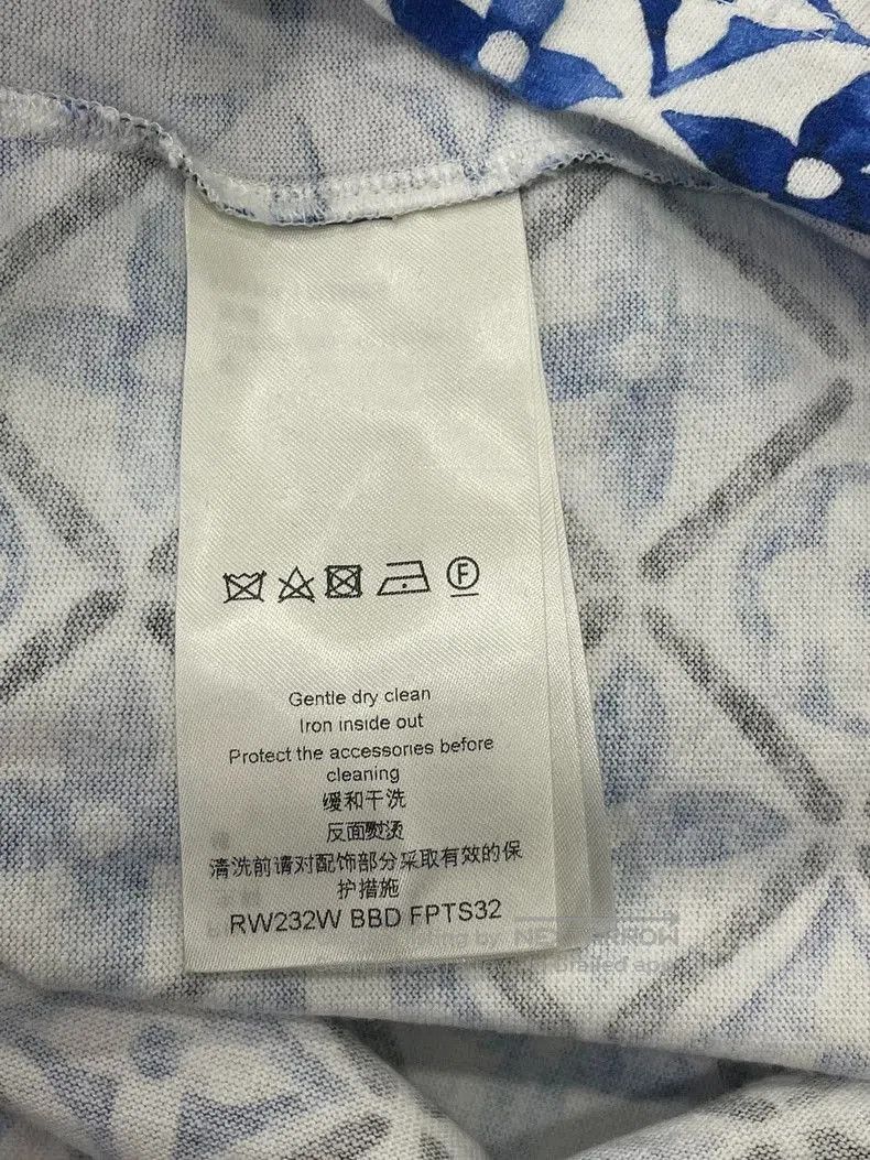 Louis Vuitton Louis Vuitton Monogram Short Sleeve T. Size US XS / EU 42 / 0 - 5 Thumbnail
