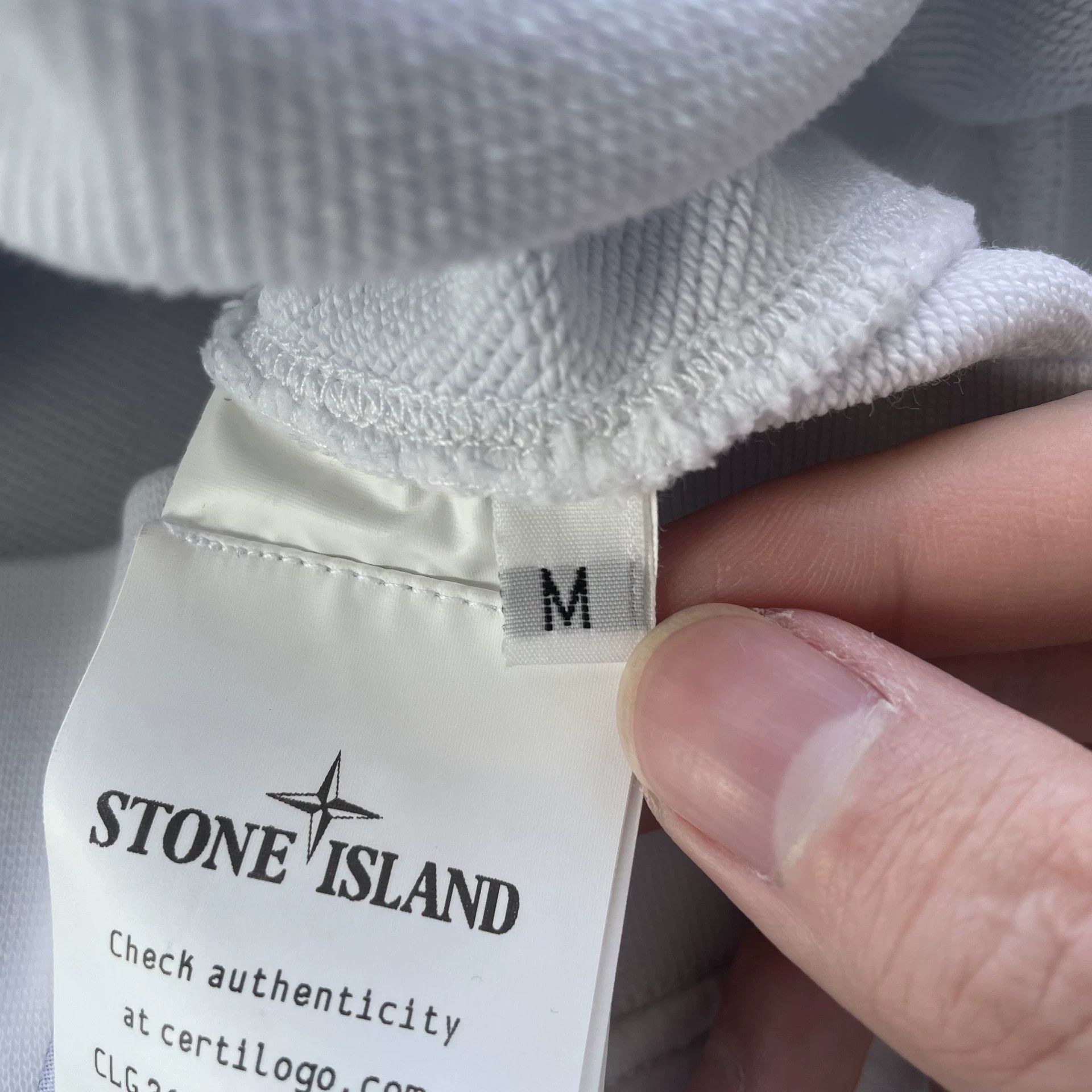 Stone Island STONE ISLAND SS22 solid crew patch sweatshirt men's white M Size US M / EU 48-50 / 2 - 6 Thumbnail