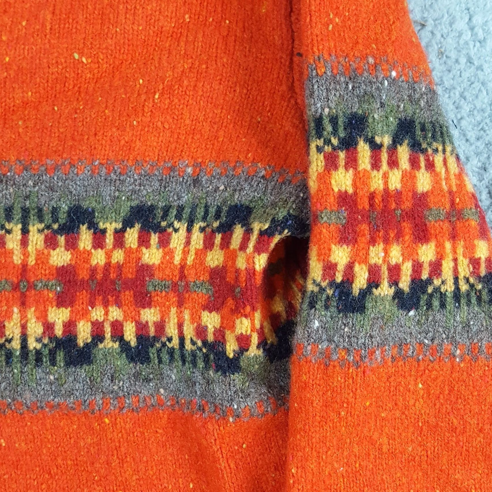 Eddie Bauer VINTAGE Eddie Bauer 100% Lambs Wool Aztec V-Neck Women's Size S Knit Pullover Sweater Orange Knit Pullover 90s Southwestern Womens Size S / US 4 / IT 40 - 3 Thumbnail