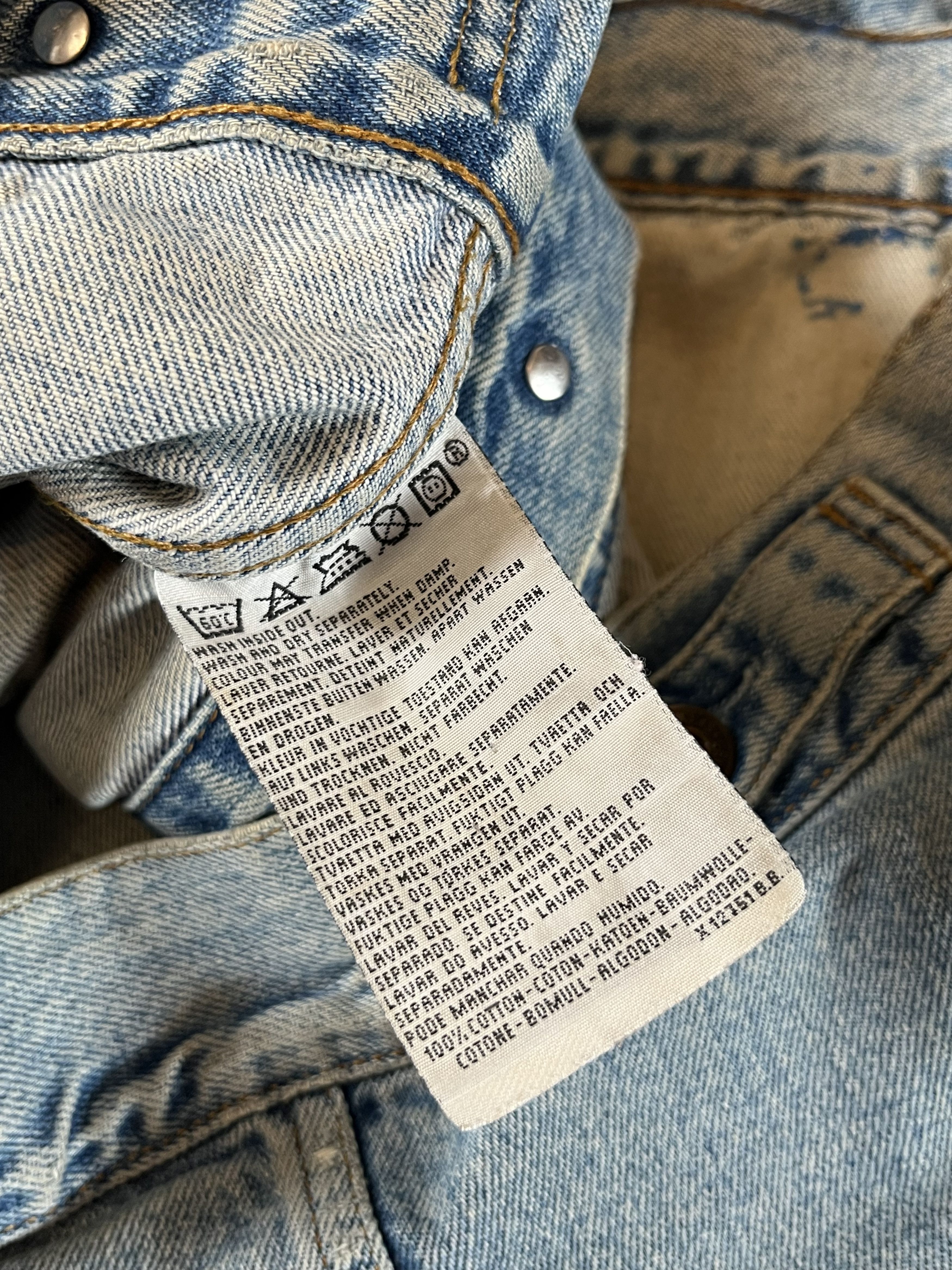 Levi's × Levi's Vintage Clothing × Vintage 1995 Levi's Baby Blue Distressed Trucker Jacket 70503 02 Size US XL / EU 56 / 4 - 11 Thumbnail