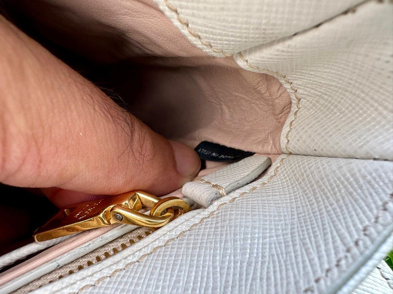 Prada Authentic Prada Saffiano Leather Crossbody Satchel Size ONE SIZE - 9 Thumbnail