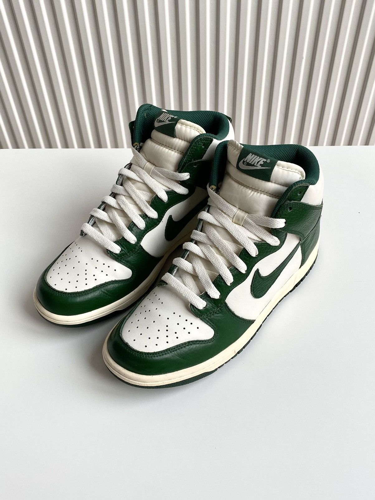 Nike 2011 Nike Dunk High Gorge Green Sail Pack Size US 8.5 / EU 41-42 - 4 Thumbnail