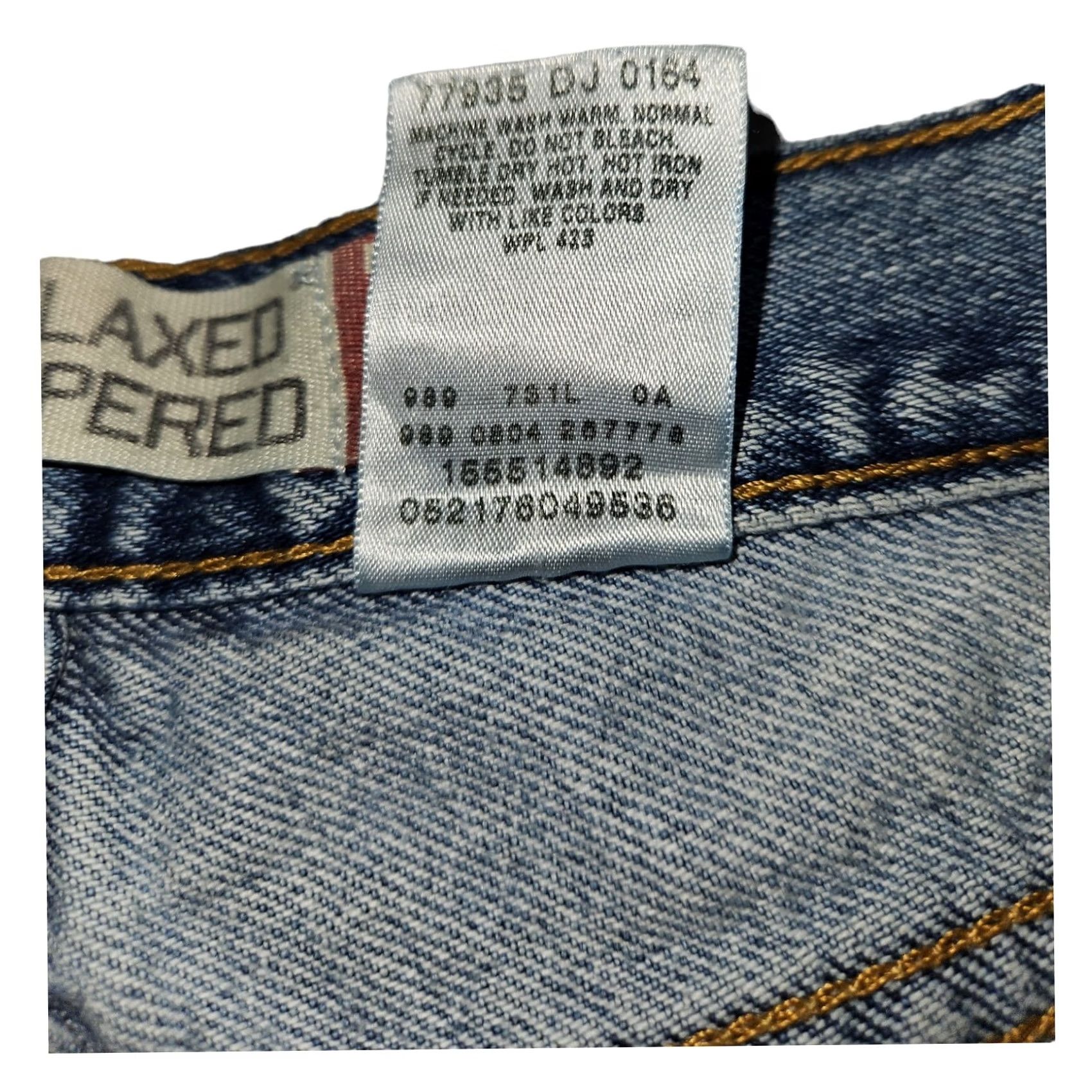 Levi's VINTAGE Levi's 550 Jeans Juniors 4M Relaxed Tapered Mid Rise 28in Blue 90s Grunge Hipster Womens Jeans Size 27" / US 4 / IT 40 - 3 Thumbnail