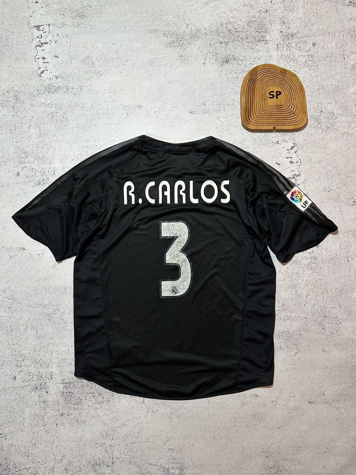 Adidas Real Madrid jersey away 2004 Roberto Carlos Size US L / EU 52-54 / 3 - 3 Thumbnail