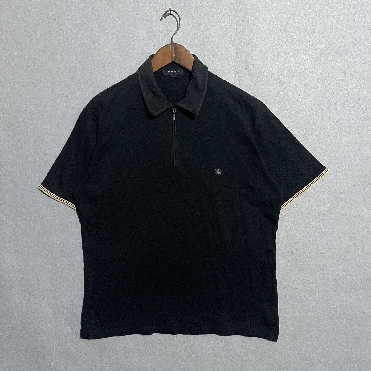 Burberry Burberry London Black Half-Zip Polo Shirt with Contrast Trim Size US L / EU 52-54 / 3 - 1 Thumbnail