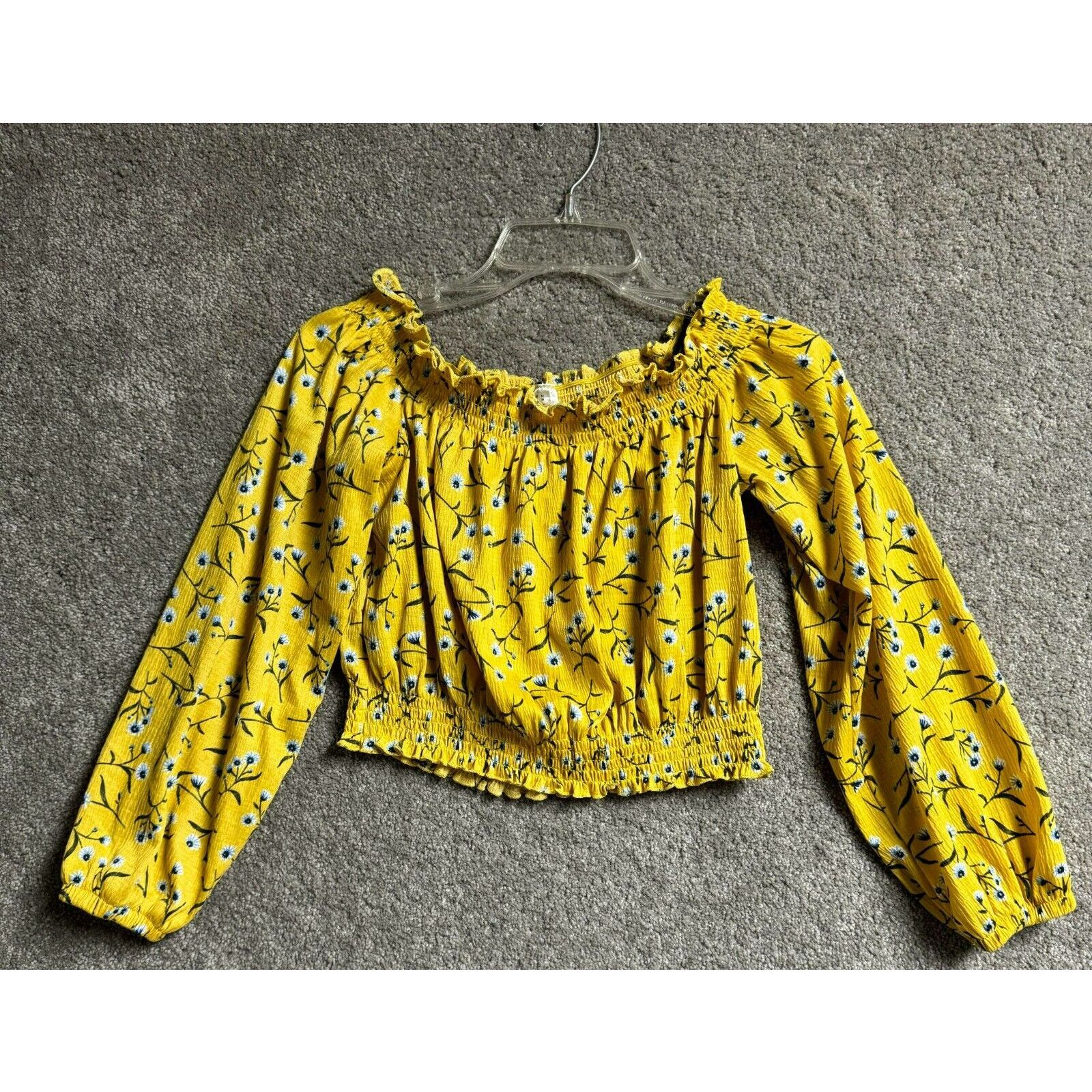 Divided H&M Divided Cropped Top M Cottagecore Floral Peasant Smocked Size M / US 6-8 / IT 42-44 - 1 Thumbnail