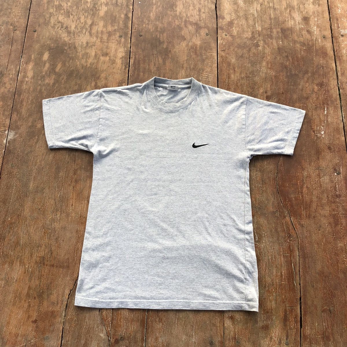 Nike Vintage Thrashed Faded Nike Rare T Shirt Size US M / EU 48-50 / 2 - 2 Thumbnail
