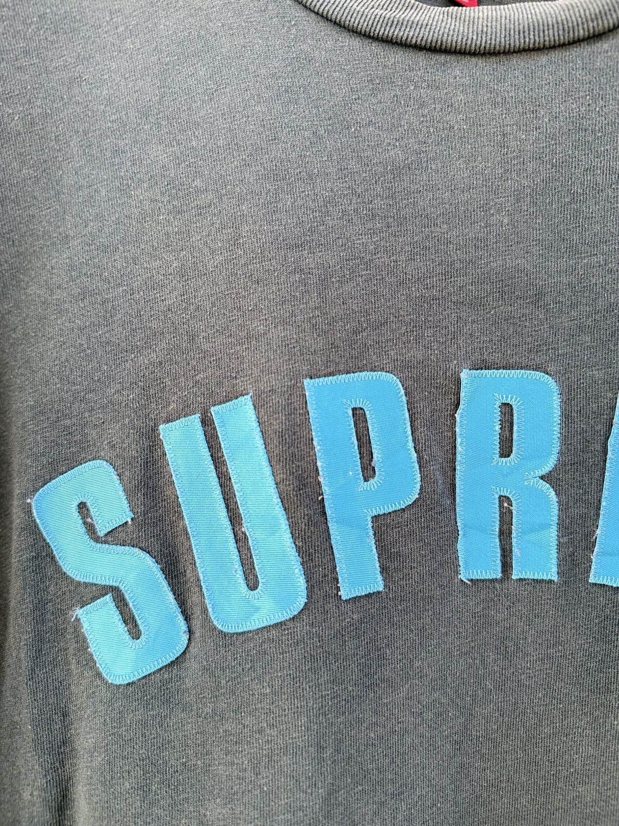 Supreme Thrashed Supreme SS24 Arc Logo Sun Faded Grunge Tee Size US XL / EU 56 / 4 - 4 Thumbnail