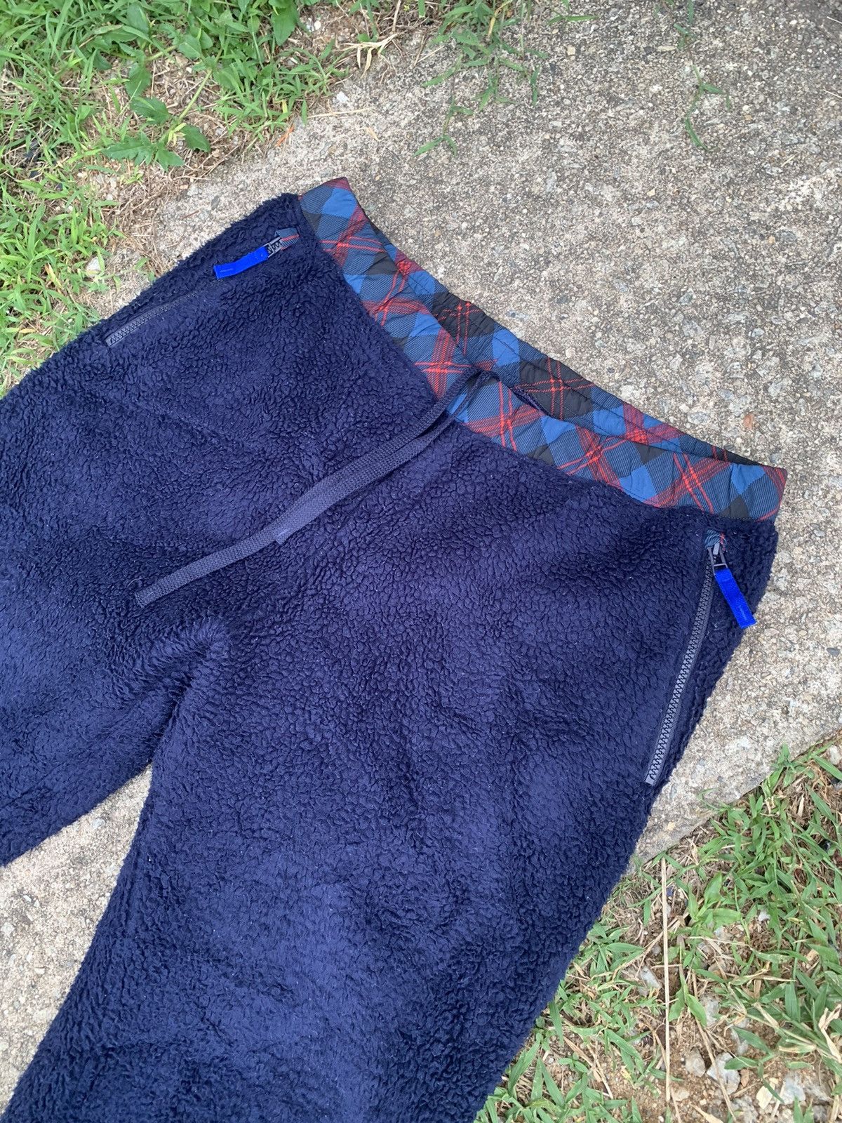 Uniqlo 🔥Steals🔥 uniqlo Jw anderson pants Size US 36 / EU 52 - 4 Thumbnail