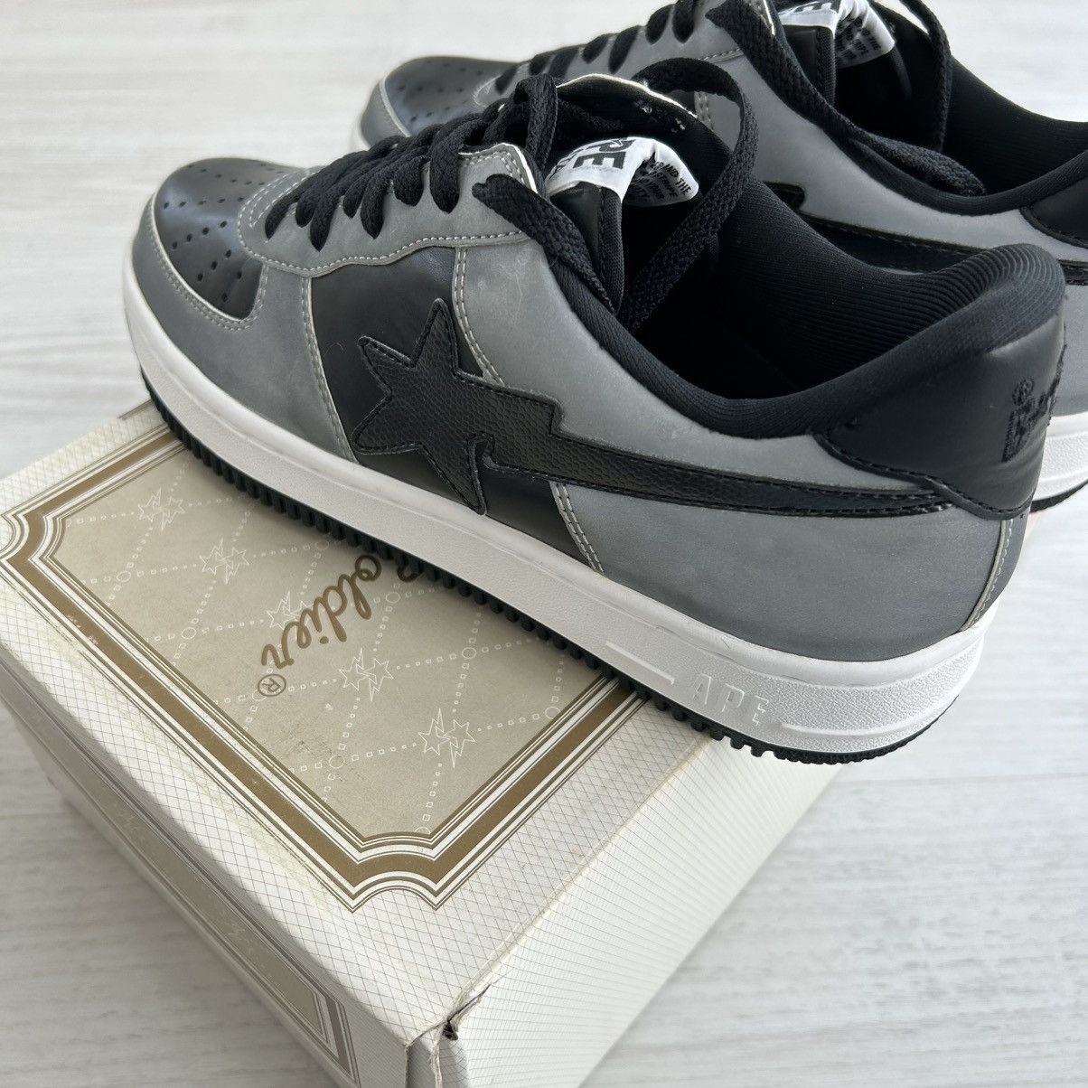 Bape VERY RARE OG 2003 A BATHING APE REFLECTIVE BAPESTA Size US 9.5 / EU 42-43 - 2 Thumbnail