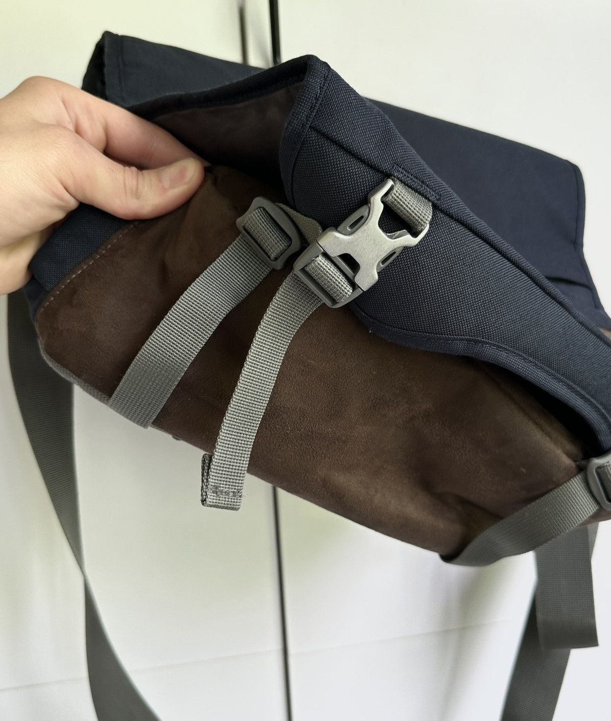 Jack Wolfskin Jack Wolfskin Camden Town Messenger Bag Navy Blue Crossbody Size ONE SIZE - 11 Thumbnail