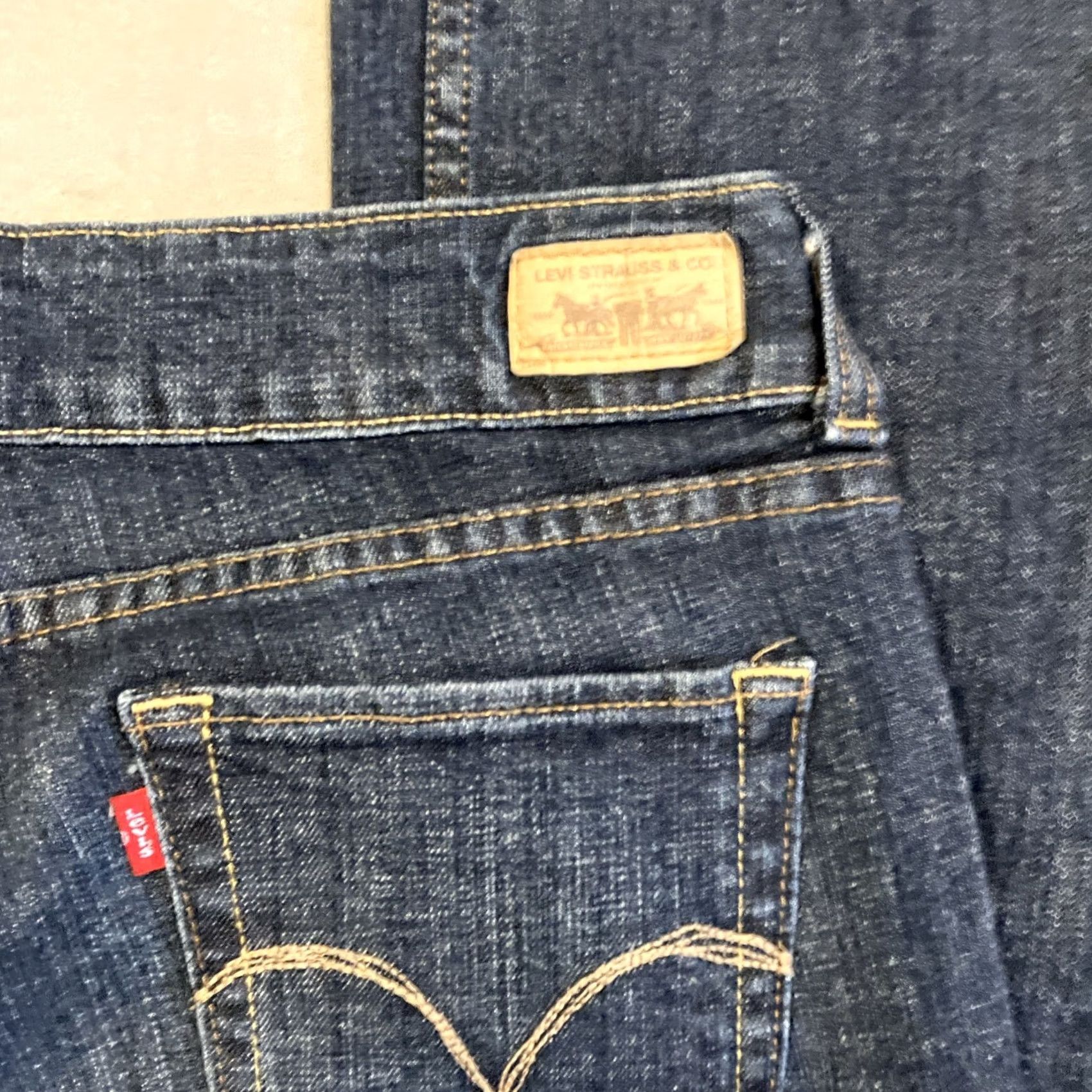 Levi's Levi’s 526 Slender Straight Blue Denim Jeans Women's 32" X 30" Inseam Dark Size 24" / US 00 / IT 34 - 5 Thumbnail