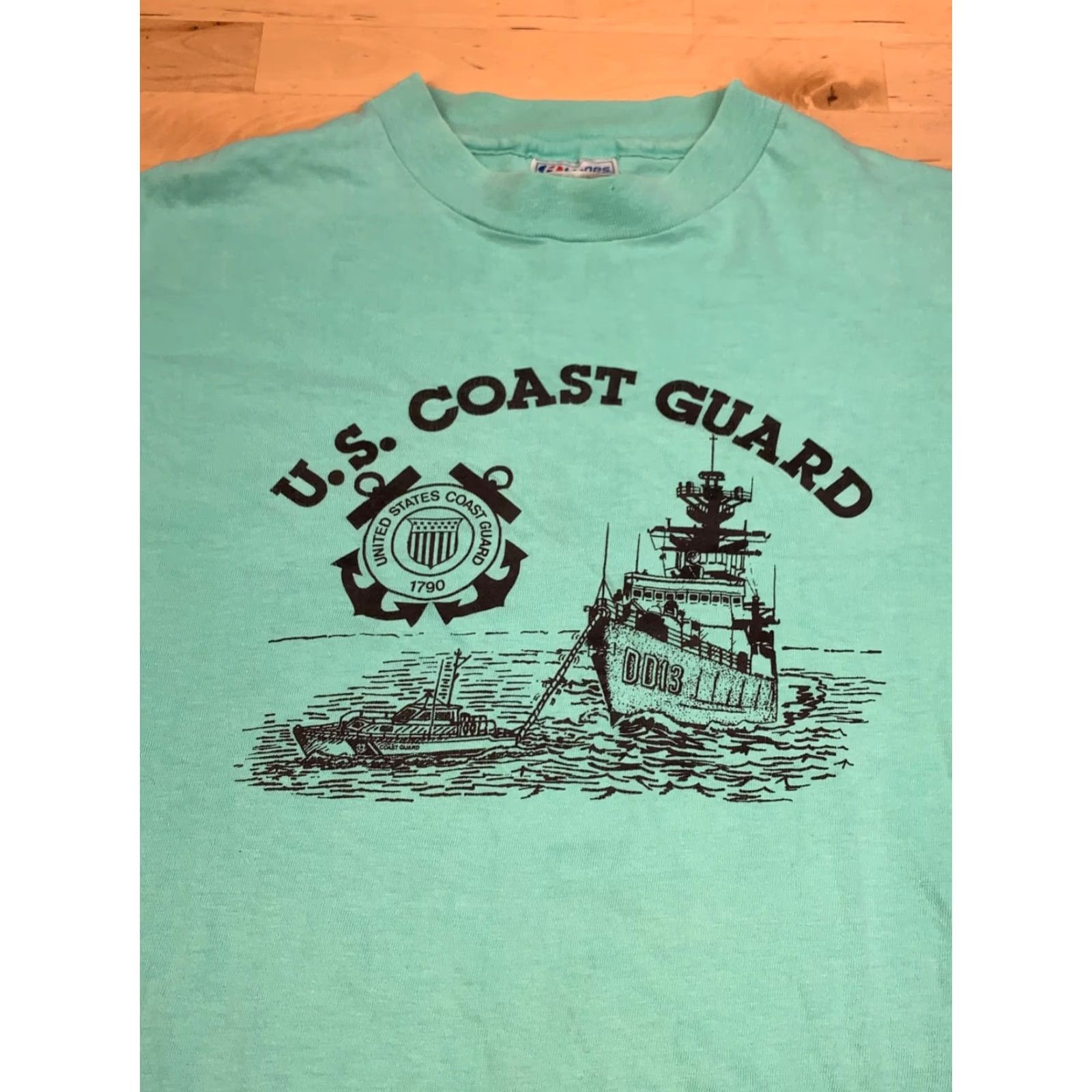 Hanes VINTAGE United States Coast Guard Shirt Mens L Mint Green 90s USA Military Hanes T-Shirt Green 90s Mens Size US L / EU 52-54 / 3 - 2 Thumbnail