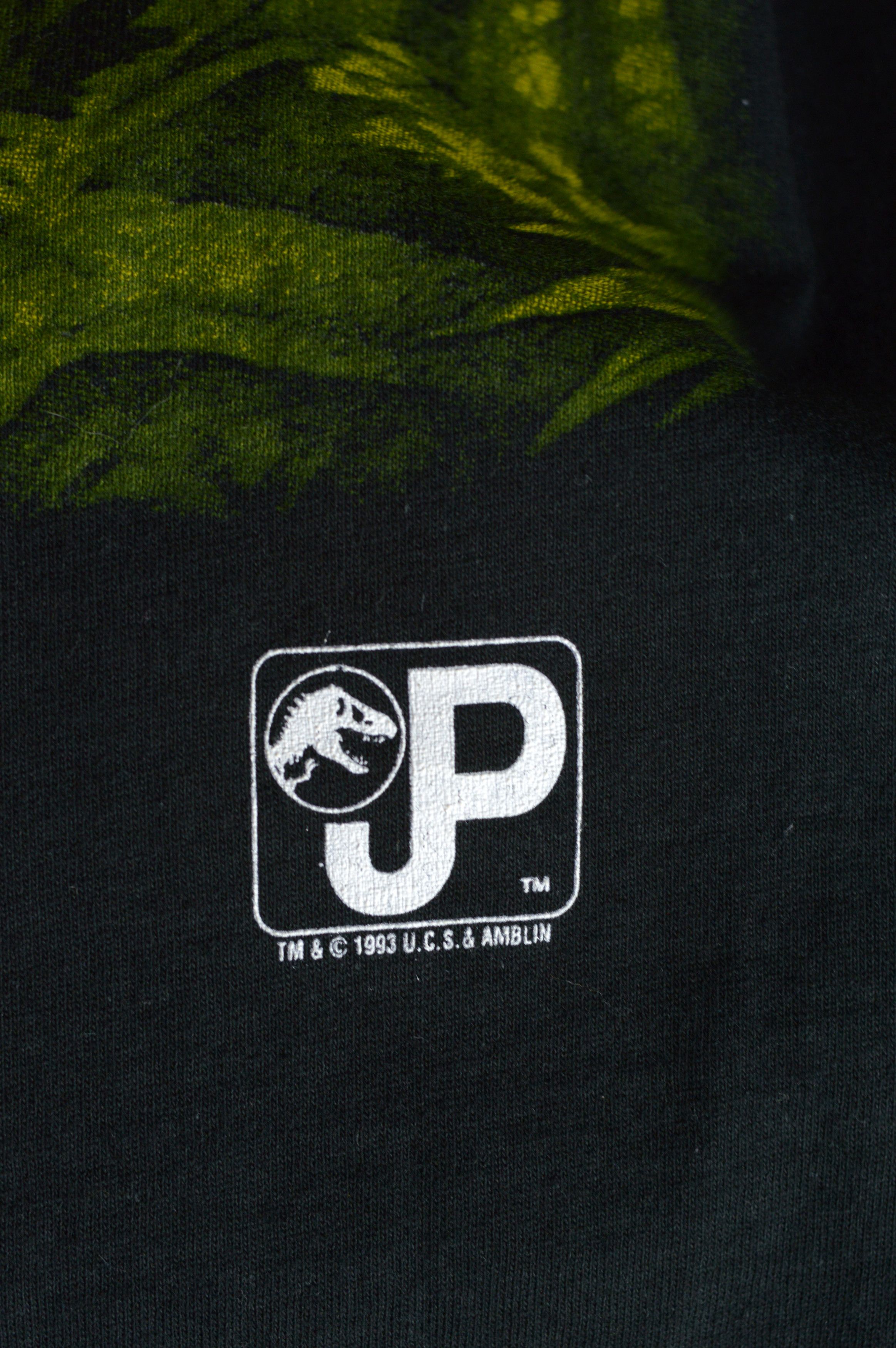 Vintage Vintage Jurassic Park 1993 T Rex Promo t shirt Size US M / EU 48-50 / 2 - 3 Thumbnail
