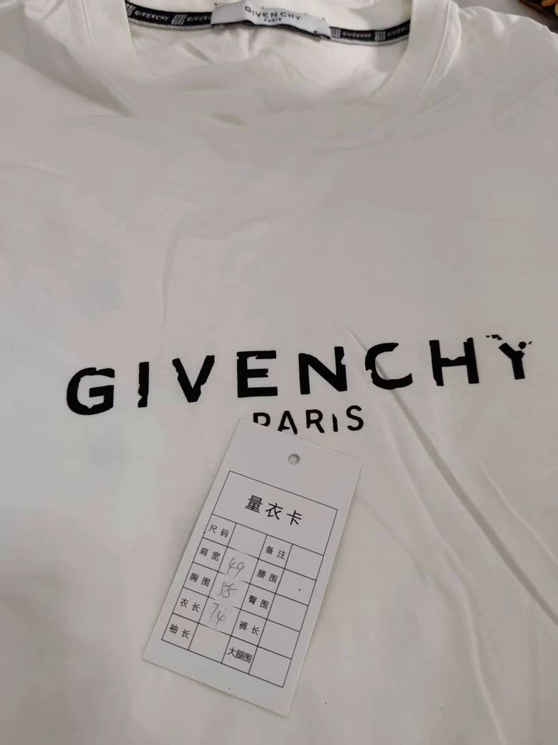 Givenchy Givenchy Distressed letter short sleeve Size US XL / EU 56 / 4 - 5 Thumbnail