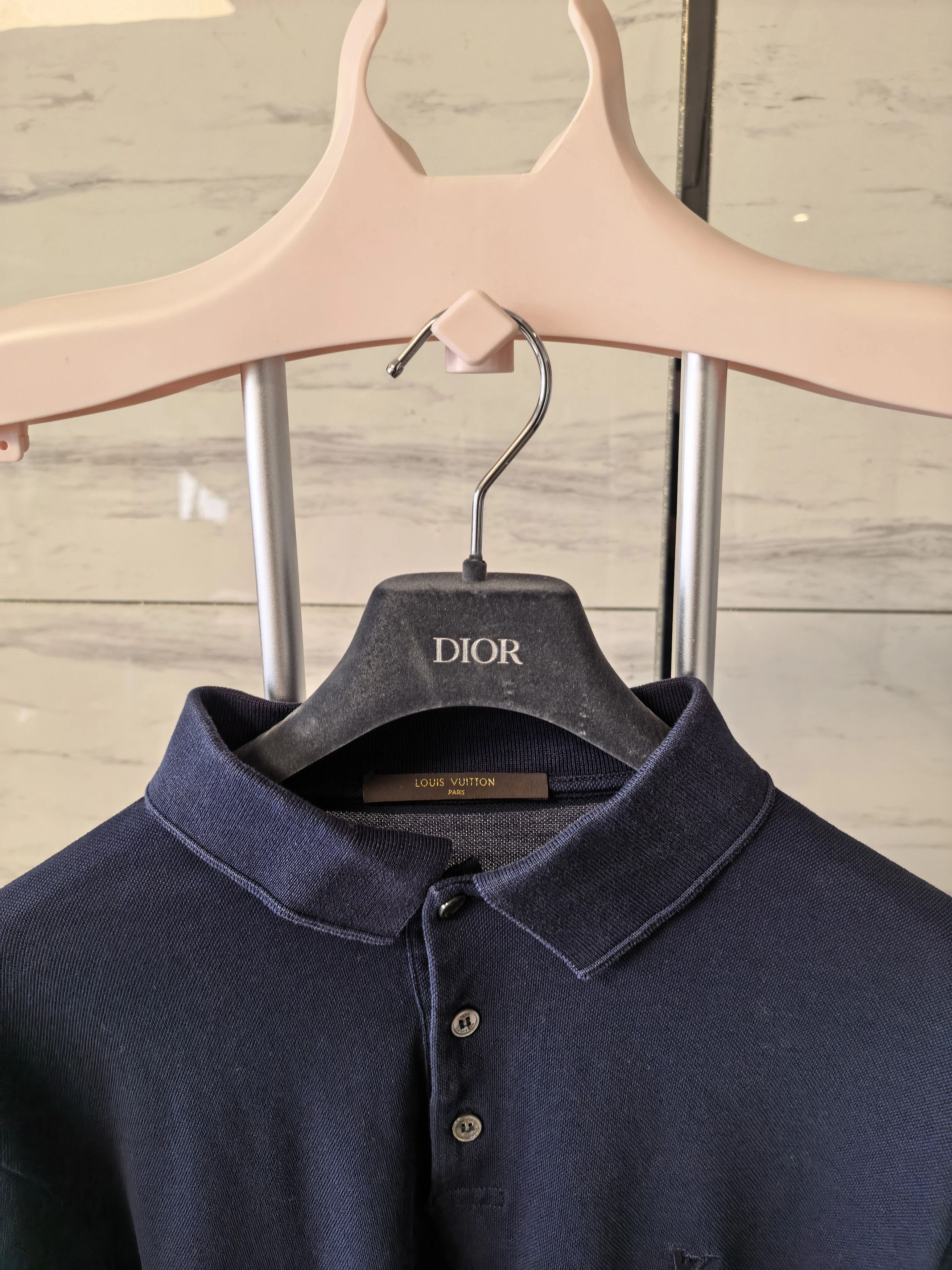 Louis Vuitton LV short-sleeve t-shirt S unisex small chest logo Size US S / EU 44-46 / 1 - 6 Thumbnail