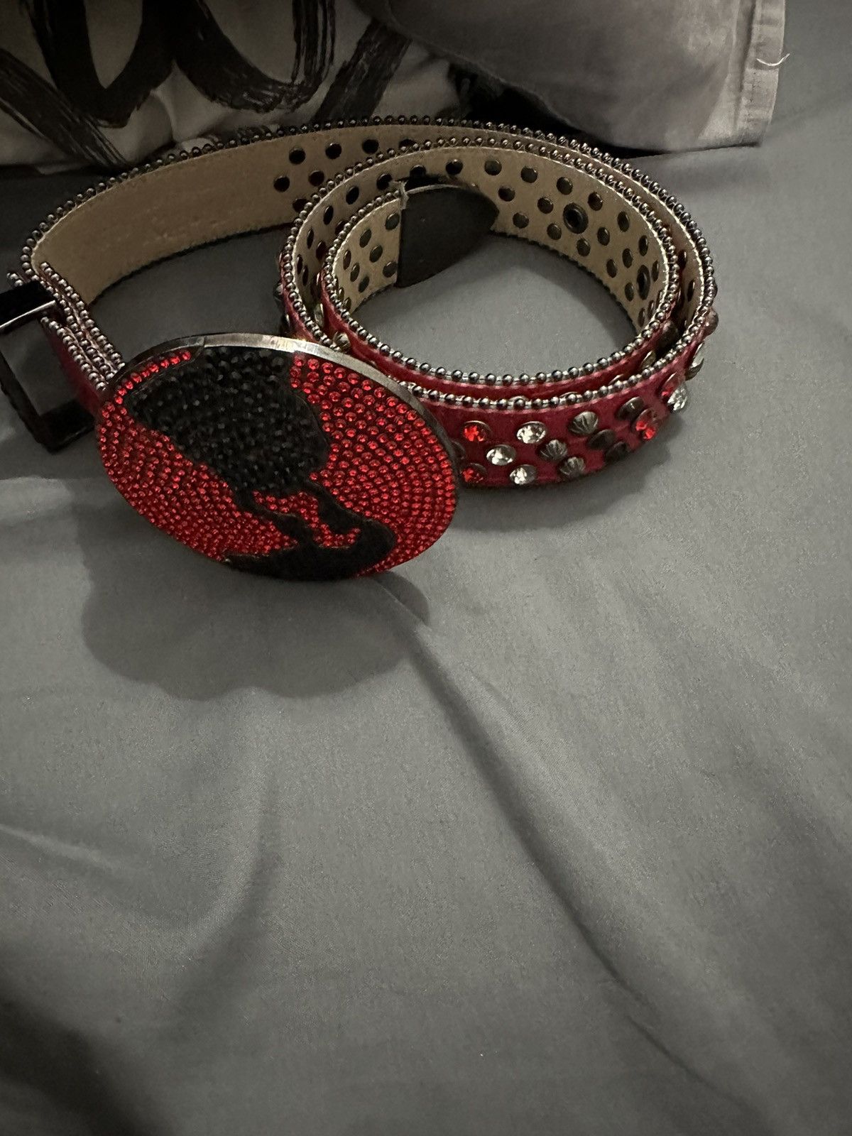 Designer Globe Buckle With Red & Black Studded Rhinestone Belt Size 42 - 1 Thumbnail
