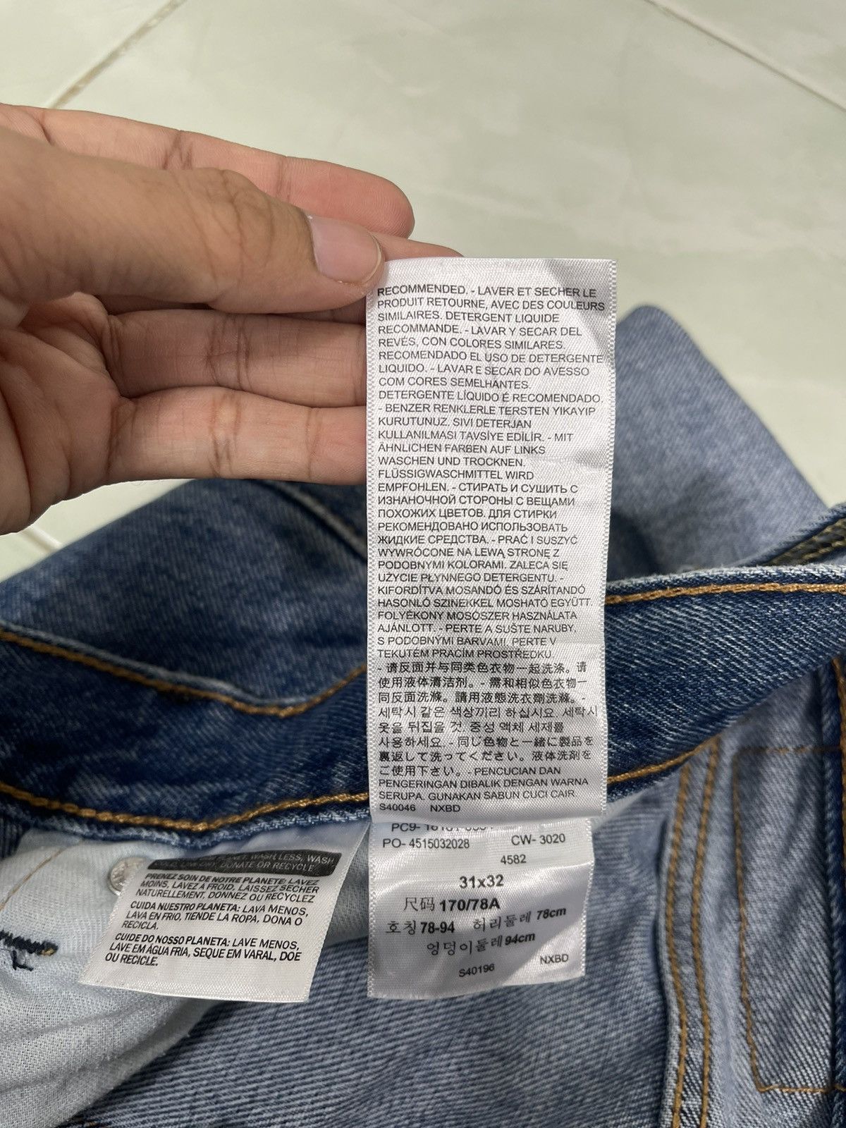 Levi's Levis 541 Faded Blue Zipper Fly Jeans Size US 32 / EU 48 - 19 Thumbnail
