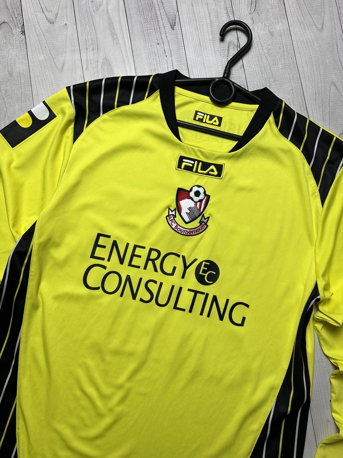 Fila × Vintage Vintage Fila soccer jersey Bournemouth goalkeeper size M Size US M / EU 48-50 / 2 - 2 Thumbnail