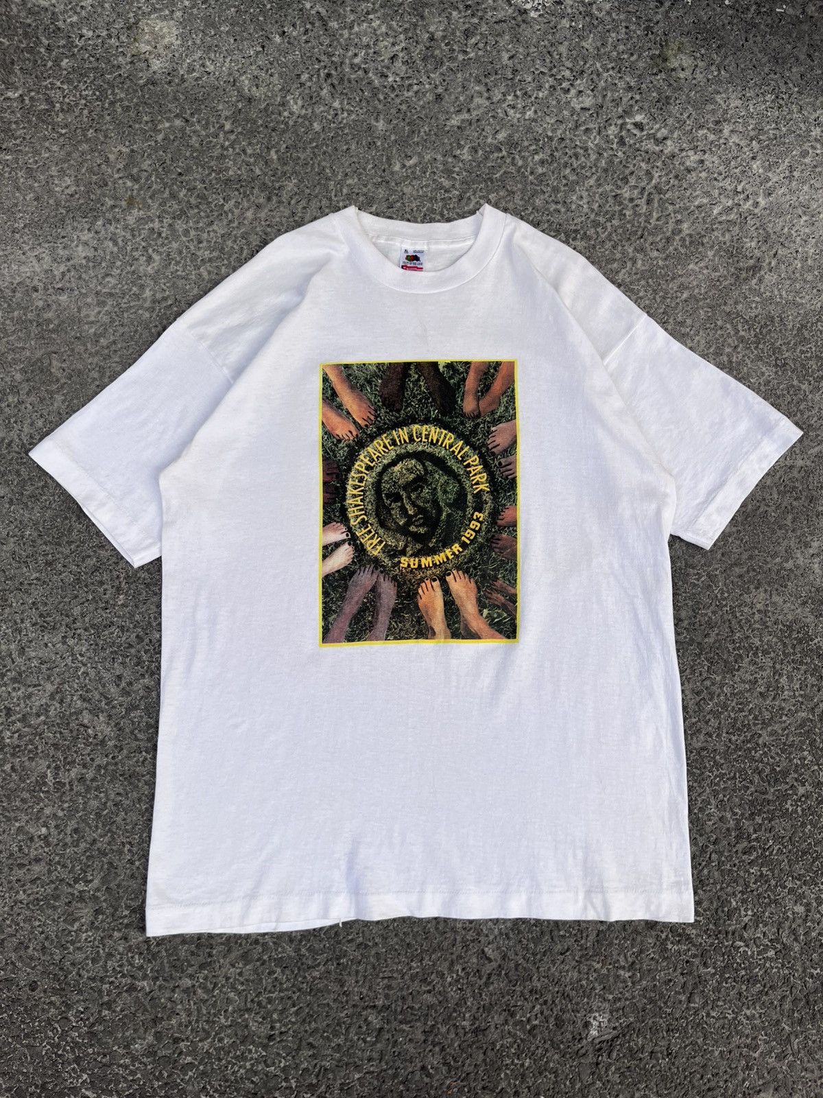 Vintage VINTAGE 1993 FREE SHAKESPEARE IN CENTRAL PARK TEE 🎼 Size US XL / EU 56 / 4 - 1 Thumbnail