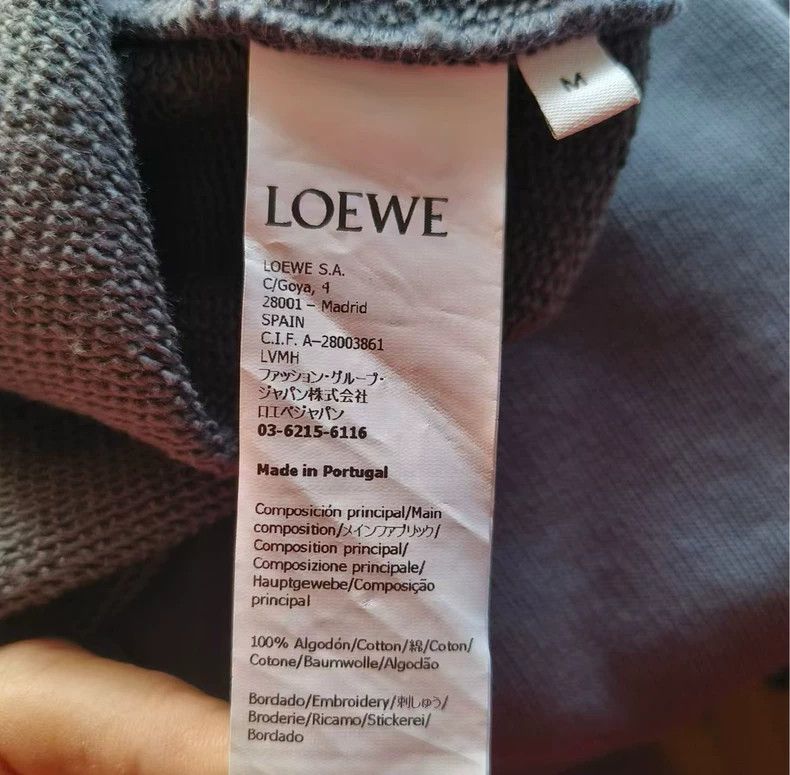 Loewe Loewe Letter Logo embroidered round neck long sleeve sweat Size US M / EU 48-50 / 2 - 5 Thumbnail