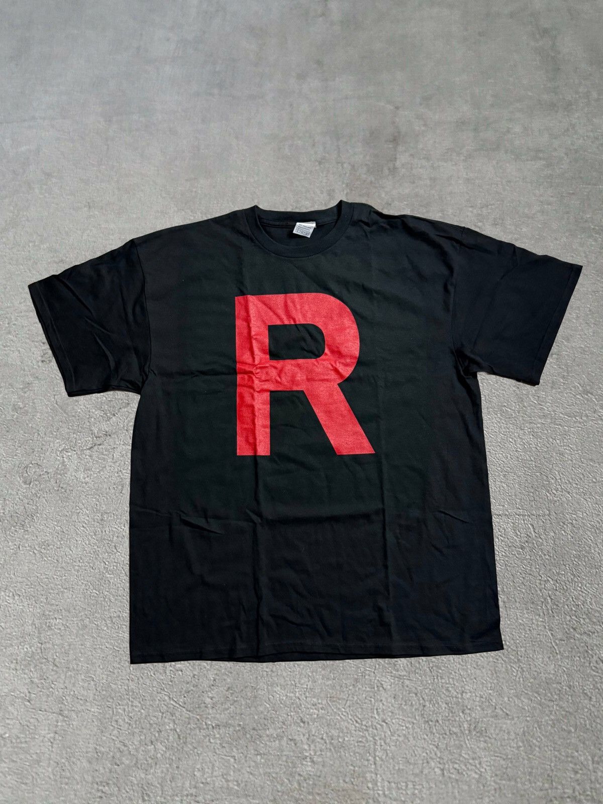 Vintage Vintage Y2K Pokemon Team Rocket R Logo Tee Size US XL / EU 56 / 4 - 1 Thumbnail