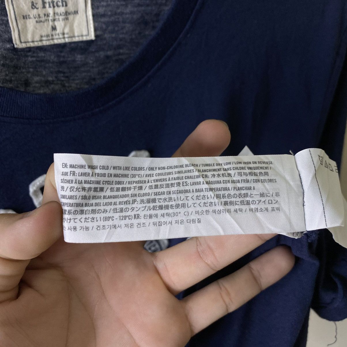Abercrombie & Fitch Y2K Abercrombie & Fitch T Shirt Size US L / EU 52-54 / 3 - 7 Thumbnail